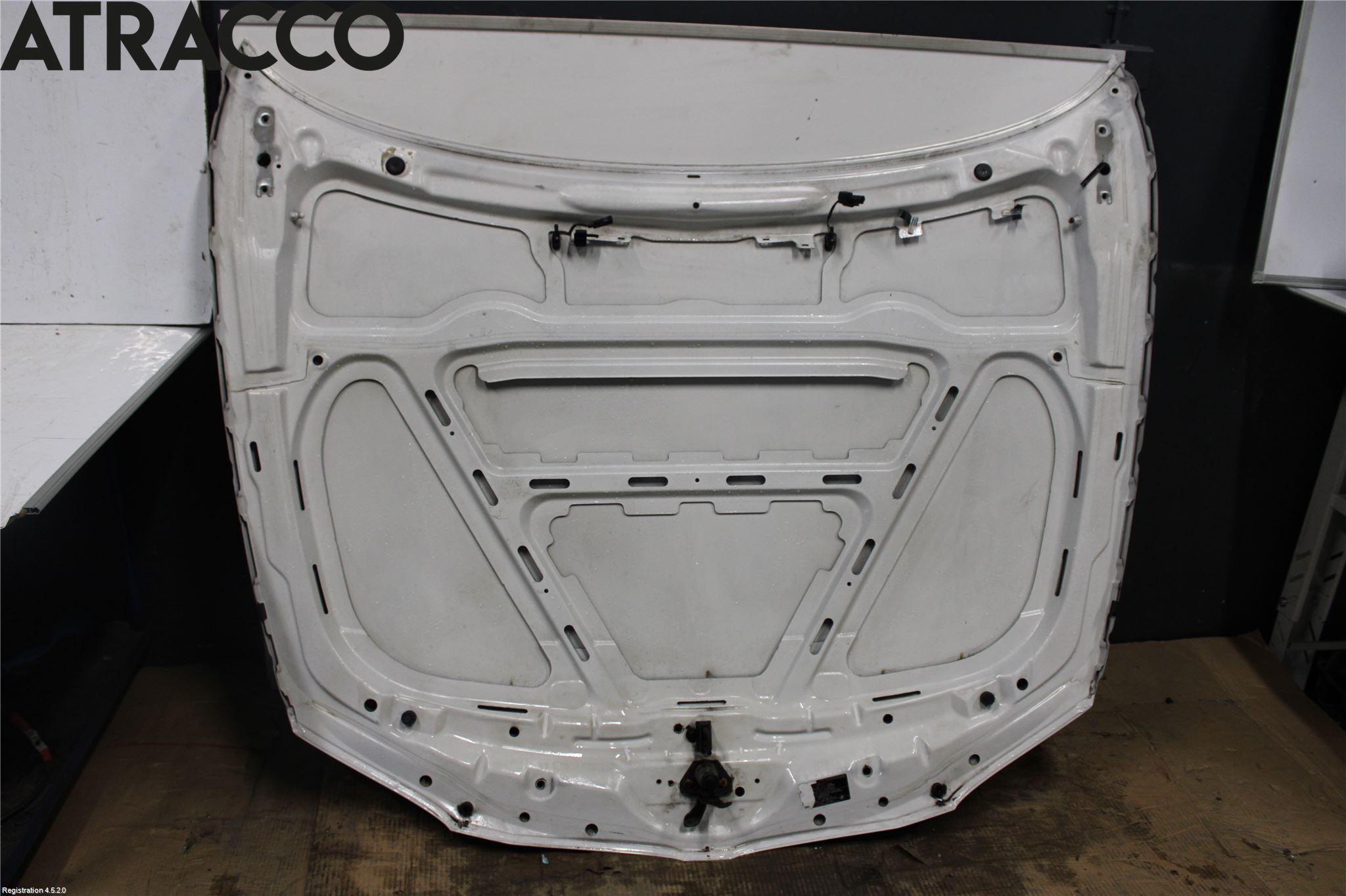 BMW 1 E87/81 5D/3D 03-11 Huv Fram