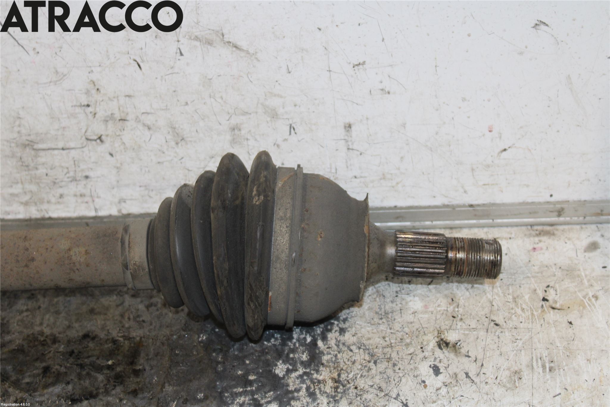Peugeot 5008 10-16 Drivaxel Fram Vänster