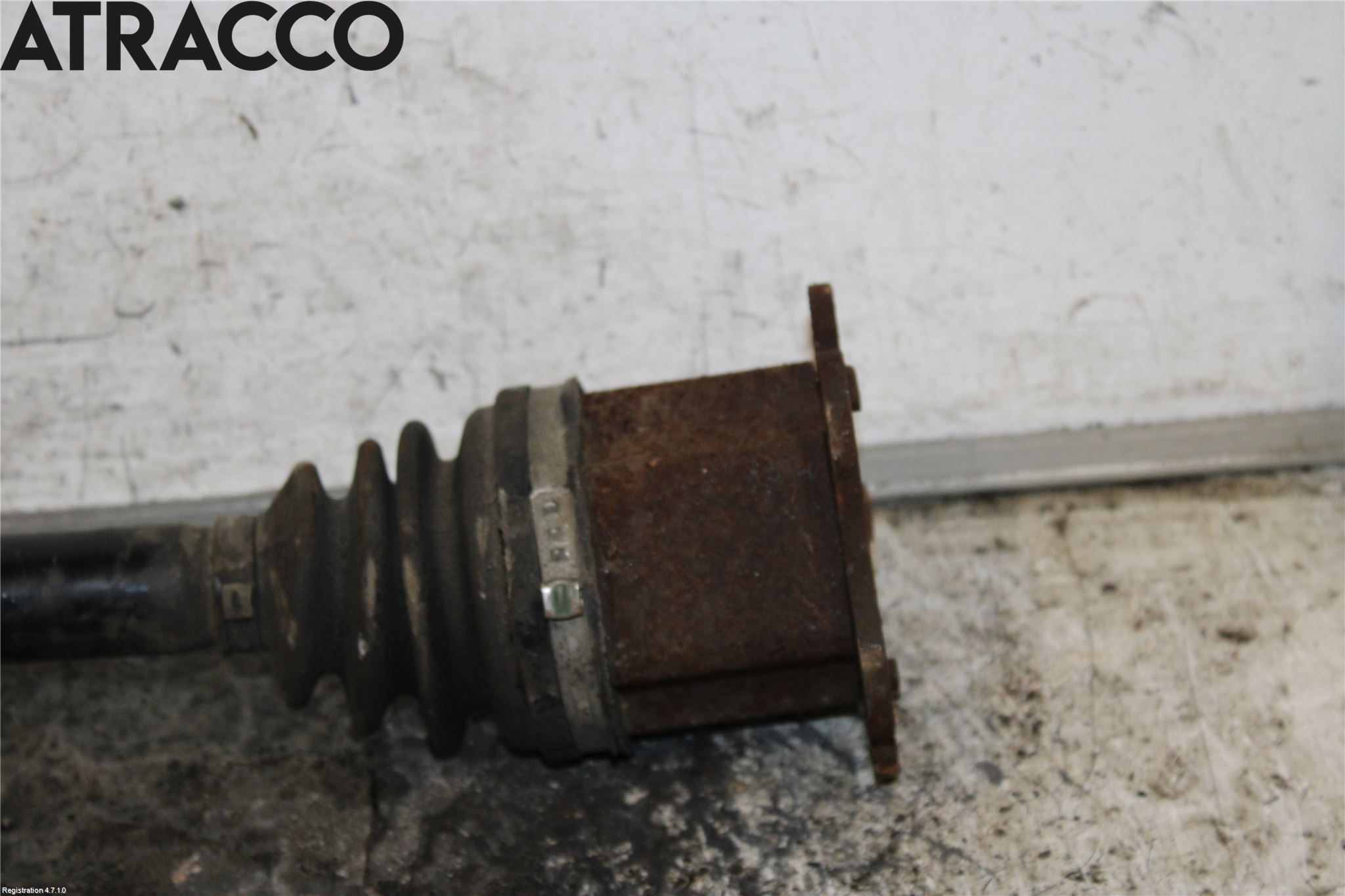 Audi A4/S4 05-07 Drivaxel Fram Vänster