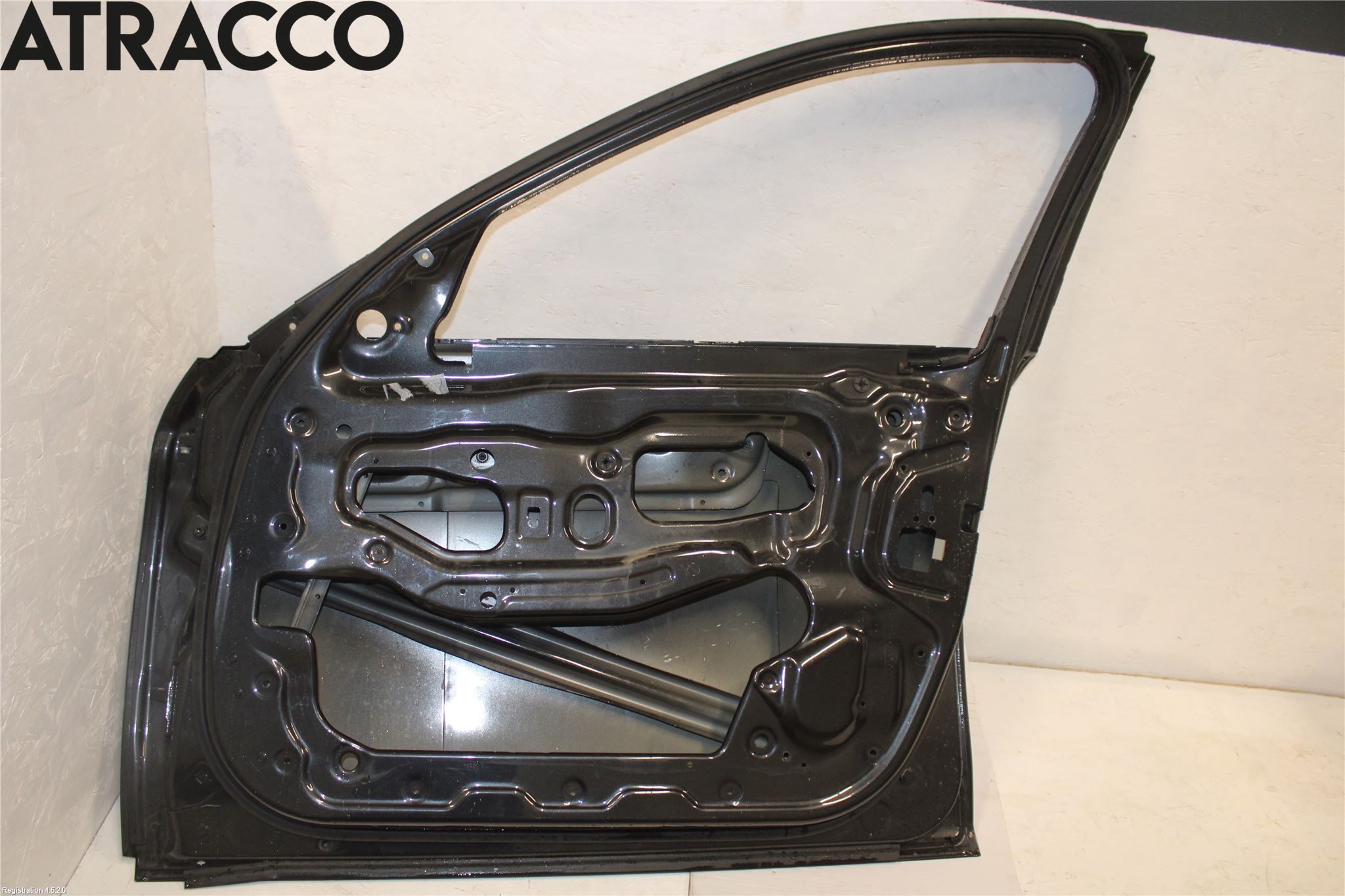 BMW 5 F10/F11/F18 09-17 Dörr Fram Höger