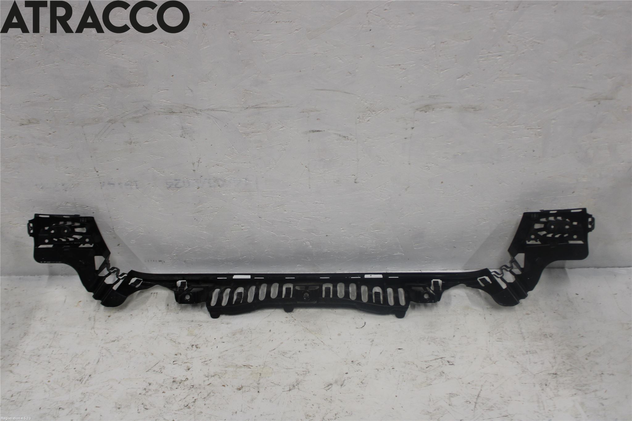 BMW 3 F30/F31/F80 12-19 Stötfångardel Bak Mitt