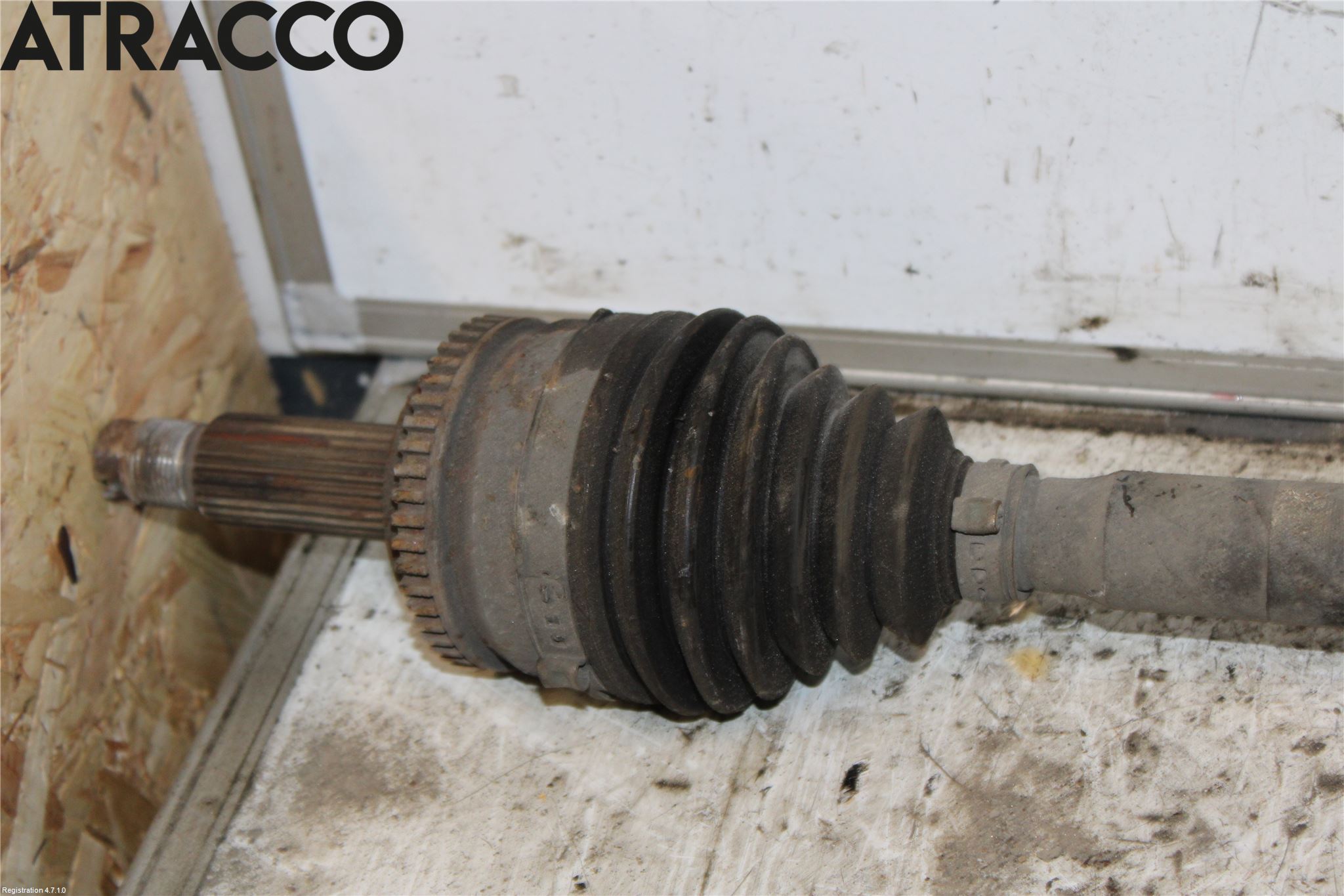 Kia CEED 06-12 Drivaxel Fram Höger