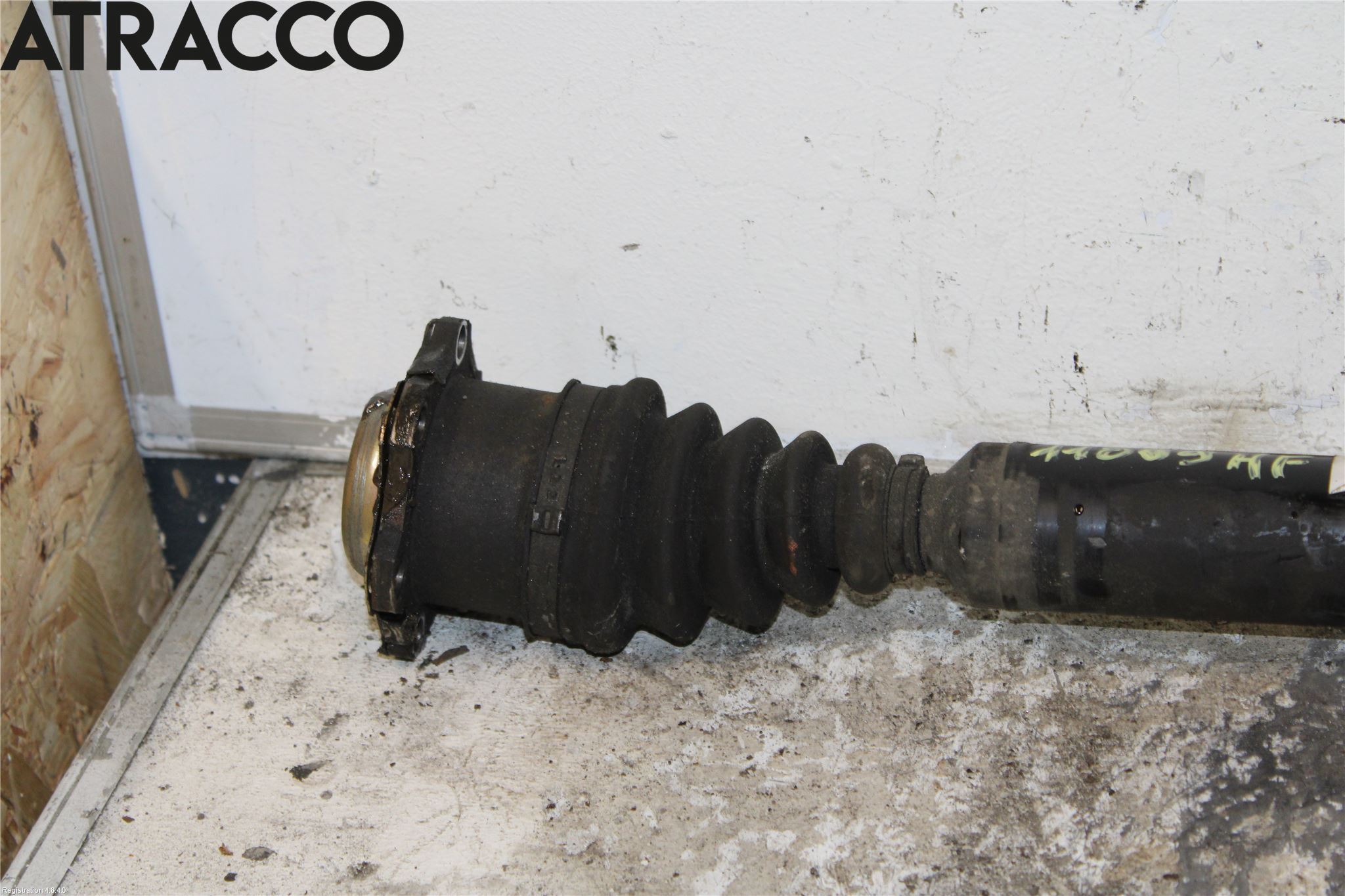 Audi TT 99-06 Drivaxel Fram Höger