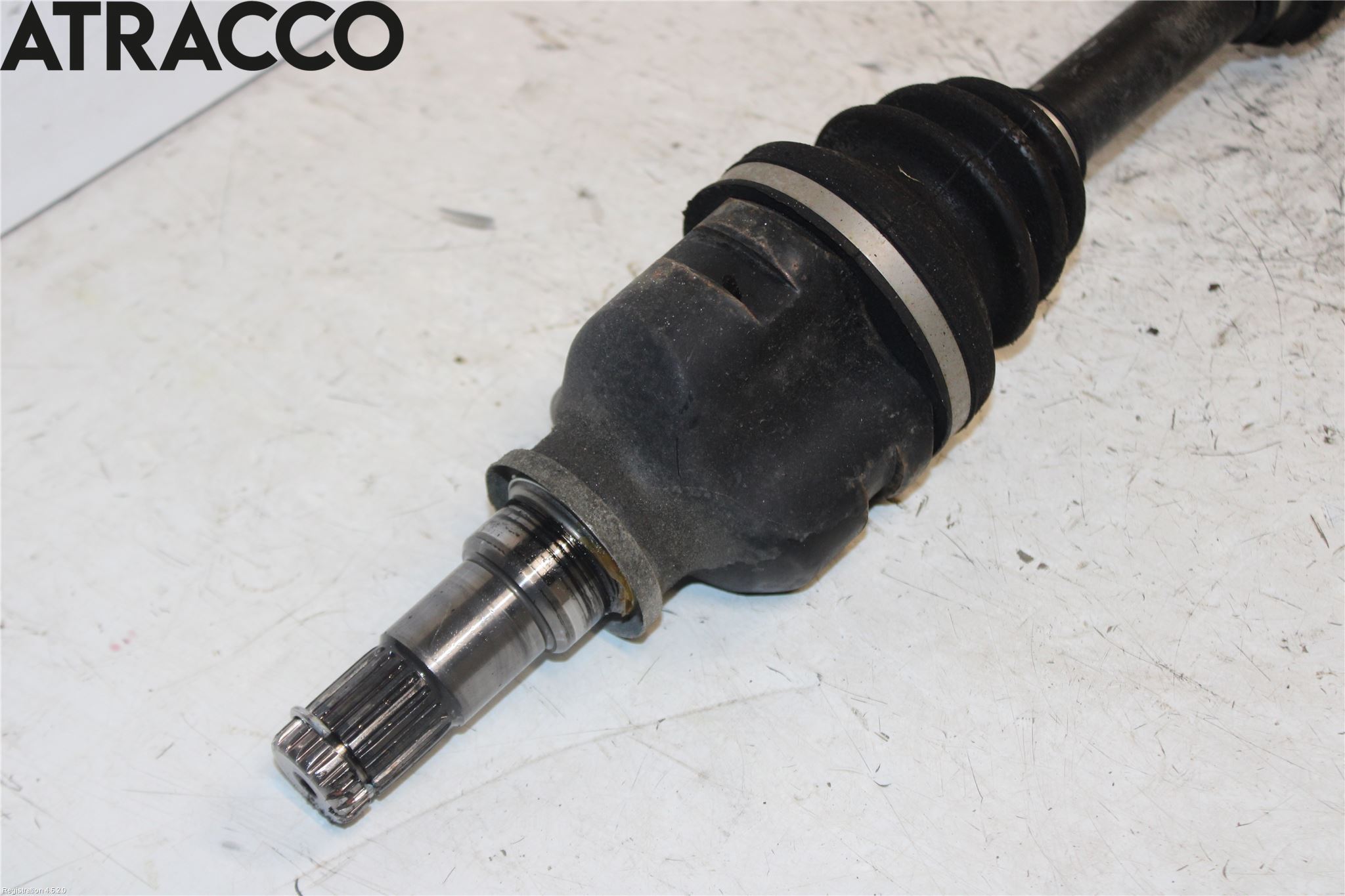 Toyota YARIS XP130 15-20 Drivaxel Fram Höger