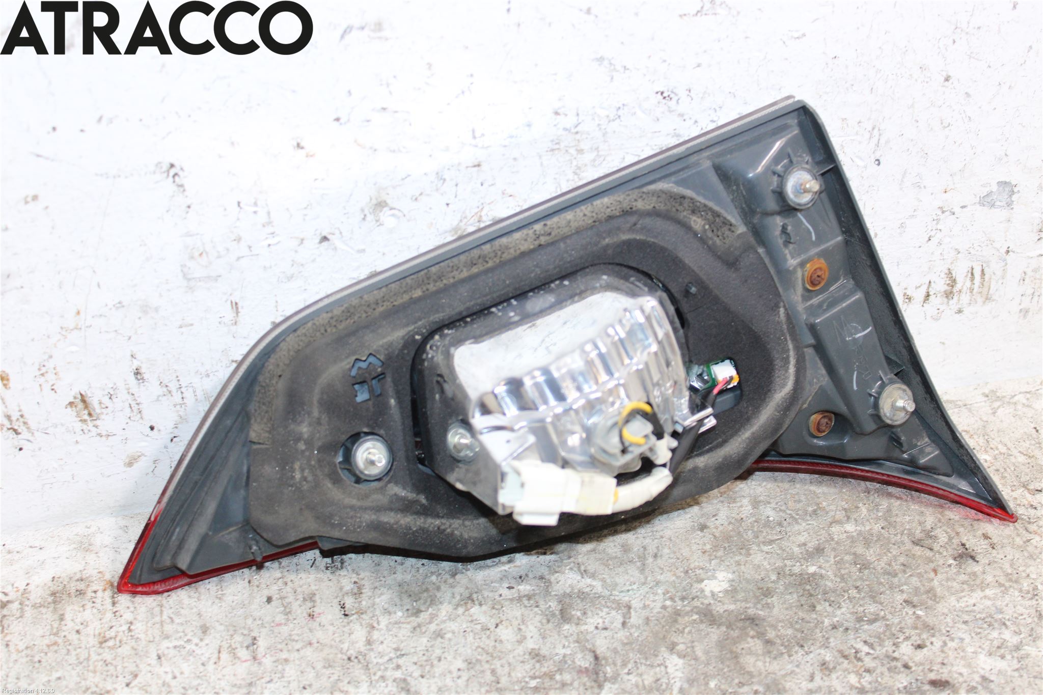 Toyota AURIS 13-19 Bakljus Lucka Hö