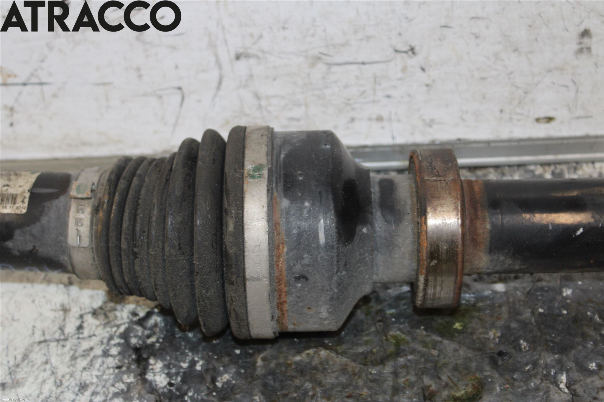 Volvo XC60 09-13 Drivaxel Fram Höger