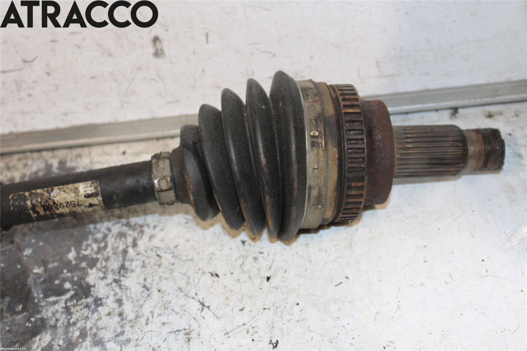 BMW 3 E90/91 SED/TOU 05-12 Drivaxel Fram Höger