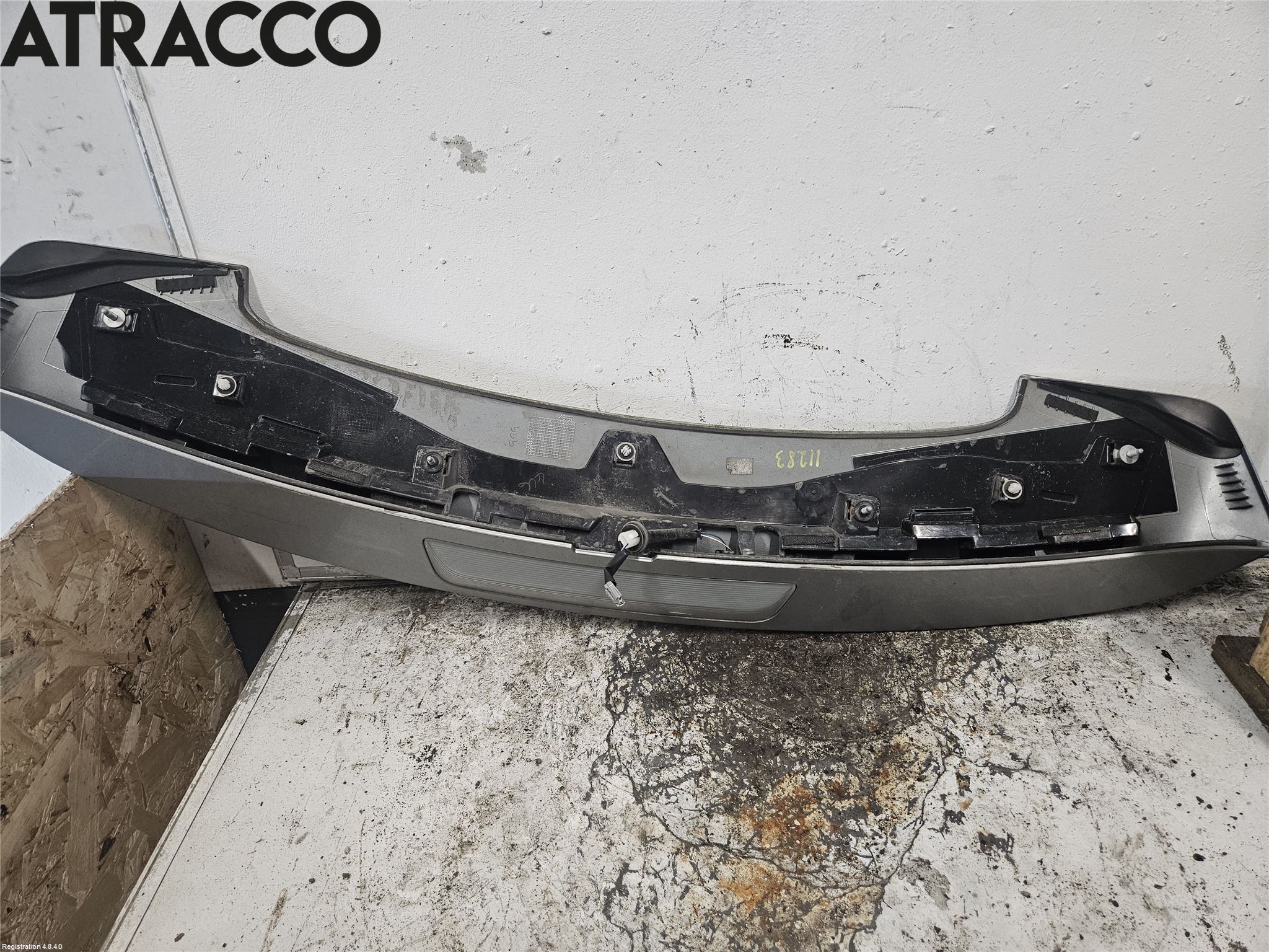 Toyota AVENSIS 09-15 Spoiler Baklucka