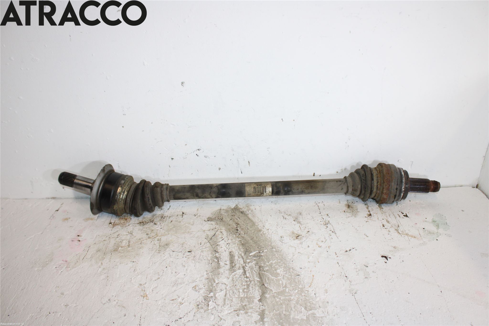 BMW 5 F10/F11/F18 09-17 Drivaxel Bak Höger