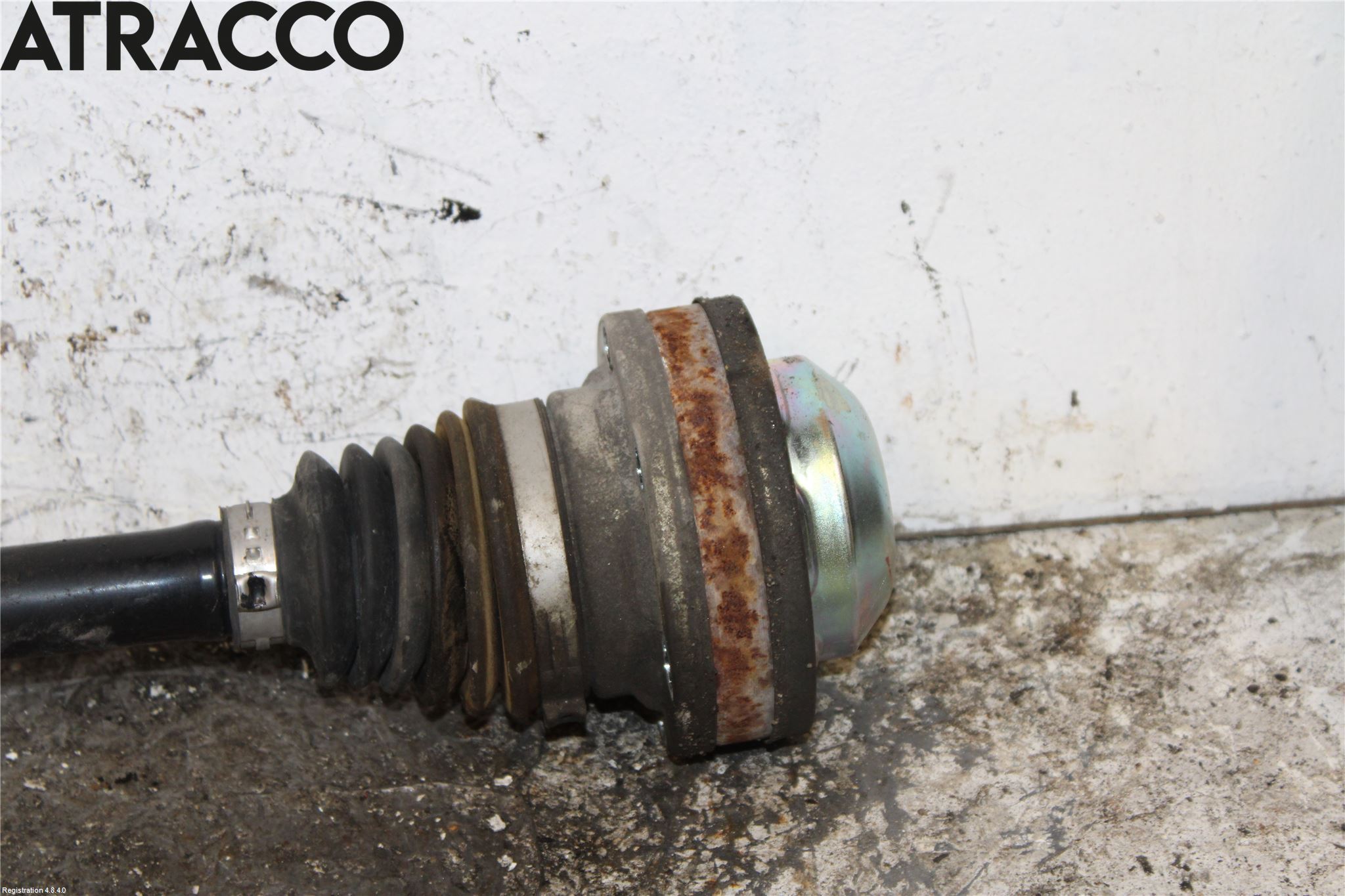 Volkswagen VW CADDY 11-15 Drivaxel Fram Vänster