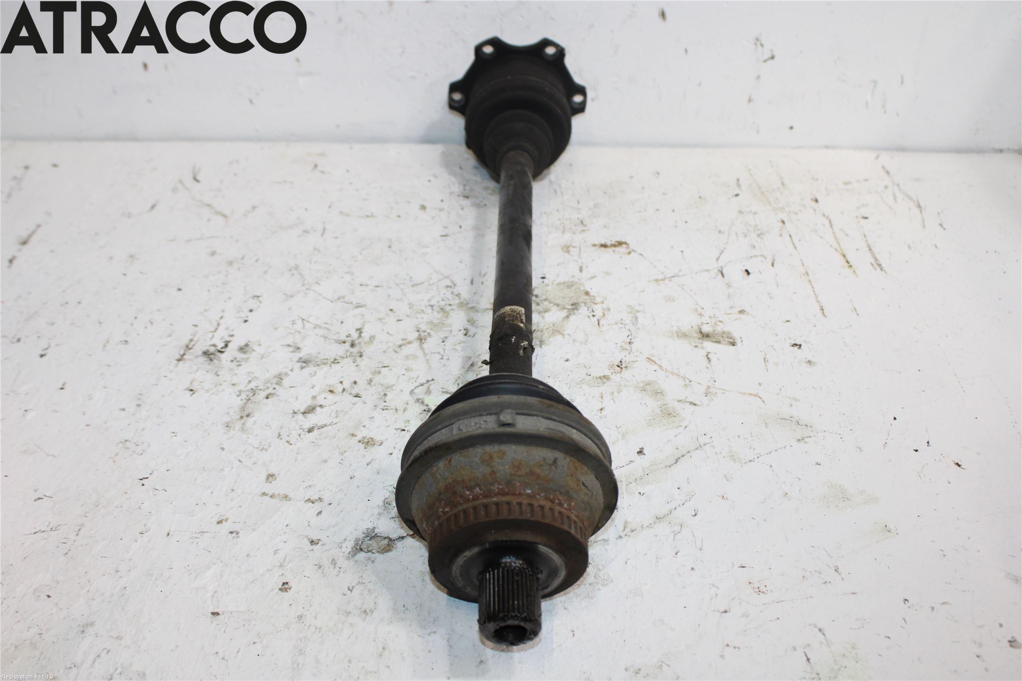 Volkswagen VW PASSAT 01-05 Drivaxel Fram Höger