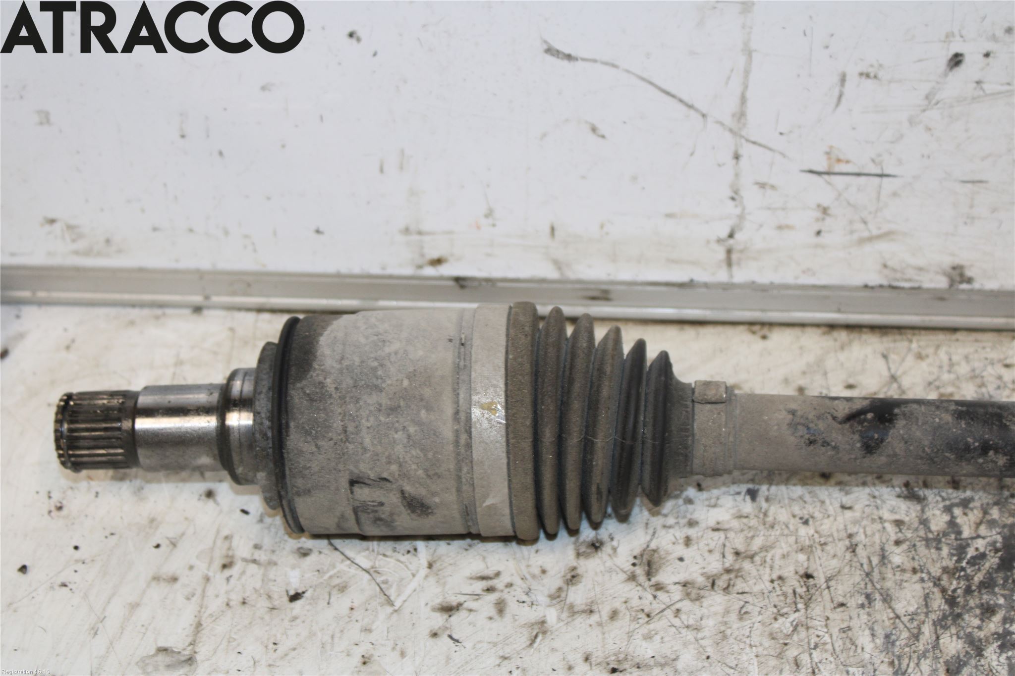 BMW X2 F39 18-23 Drivaxel Bak Vänster