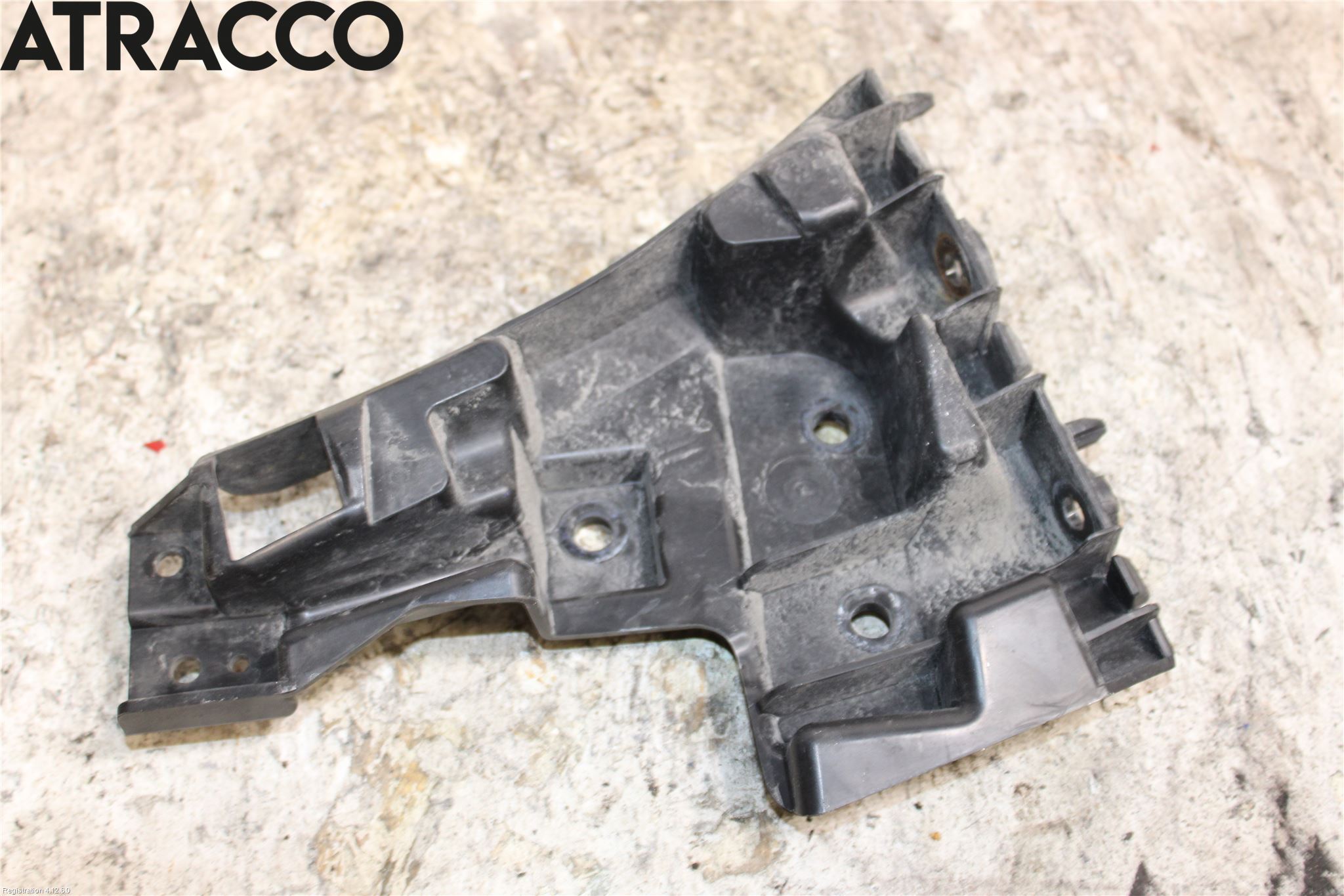Volvo V60 14-18 Stötfångarfäste Fram Hö