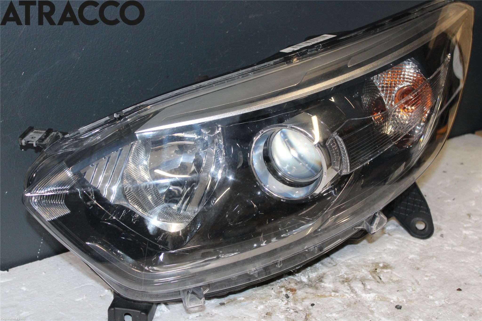 Renault CAPTUR 13-19 Strålkastare Vänster