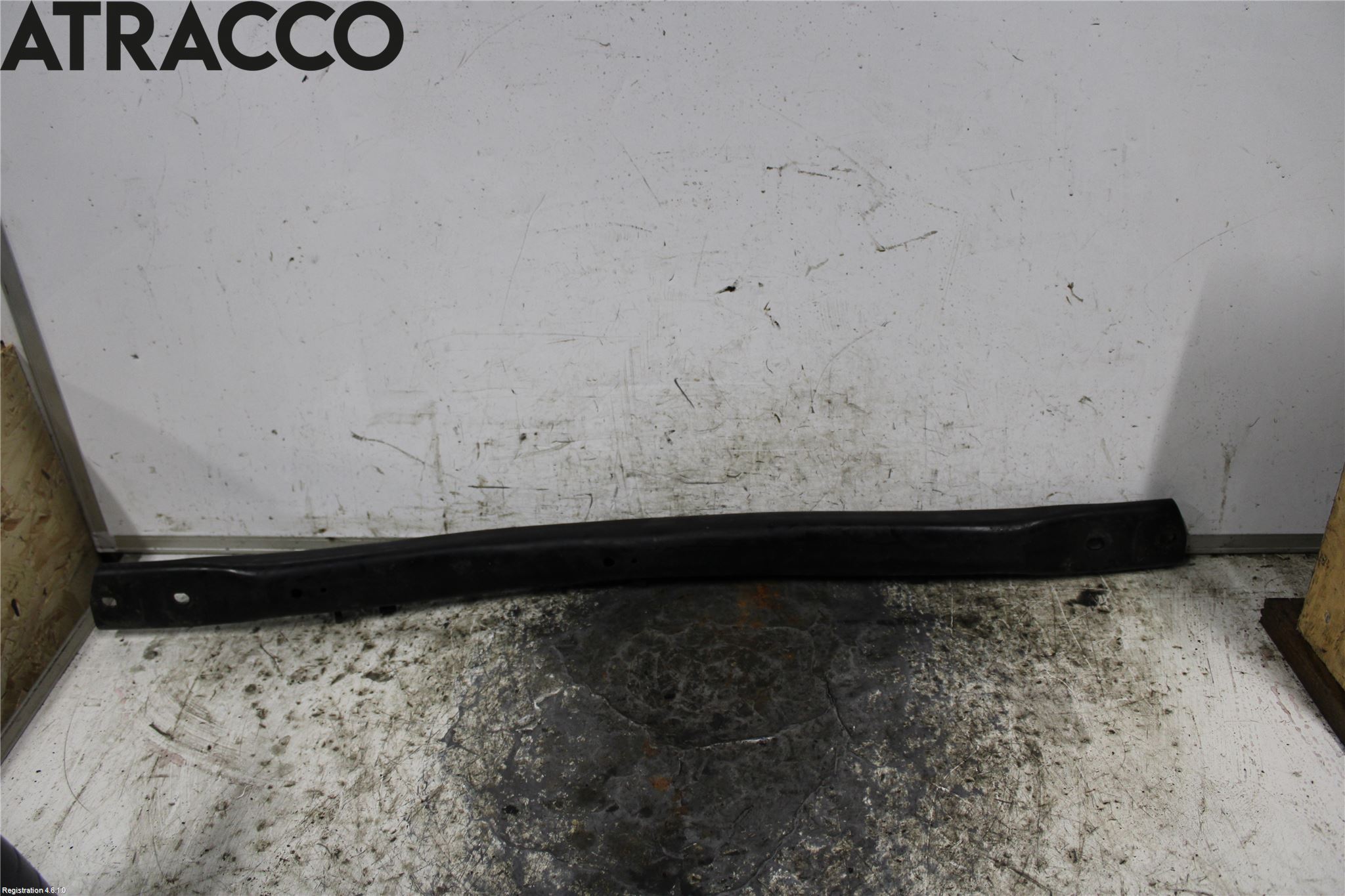 BMW X6 E71/E72   08-14 Front Huvlåsplåt-Balk