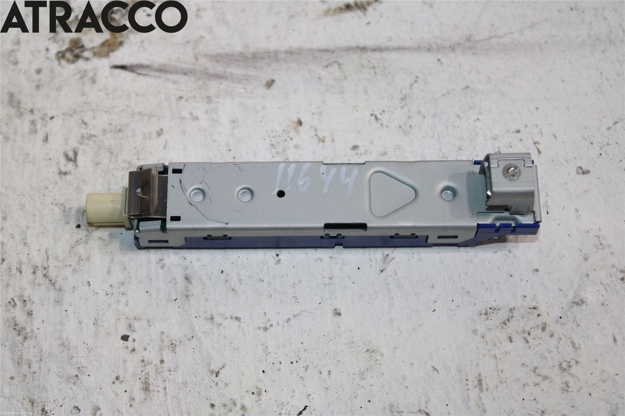 Audi A4/S4 B9 16-19 Antennförstärkare