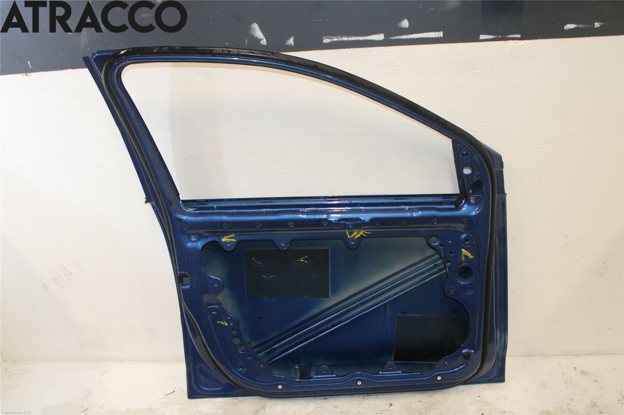 Volkswagen VW POLO 05-09 Dörr Fram Vänster