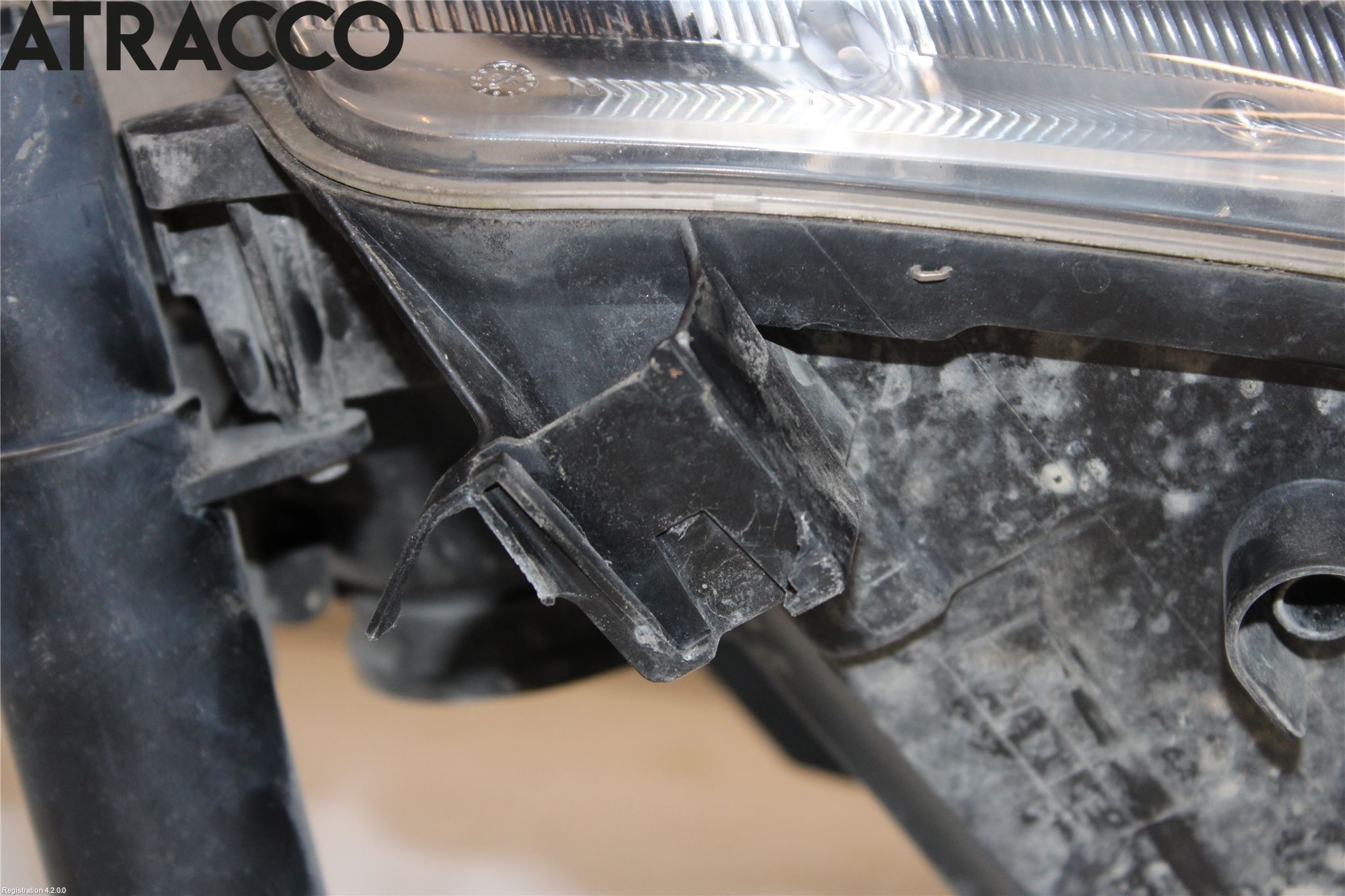 Ford KUGA 08-12 Strålkastare Vänster