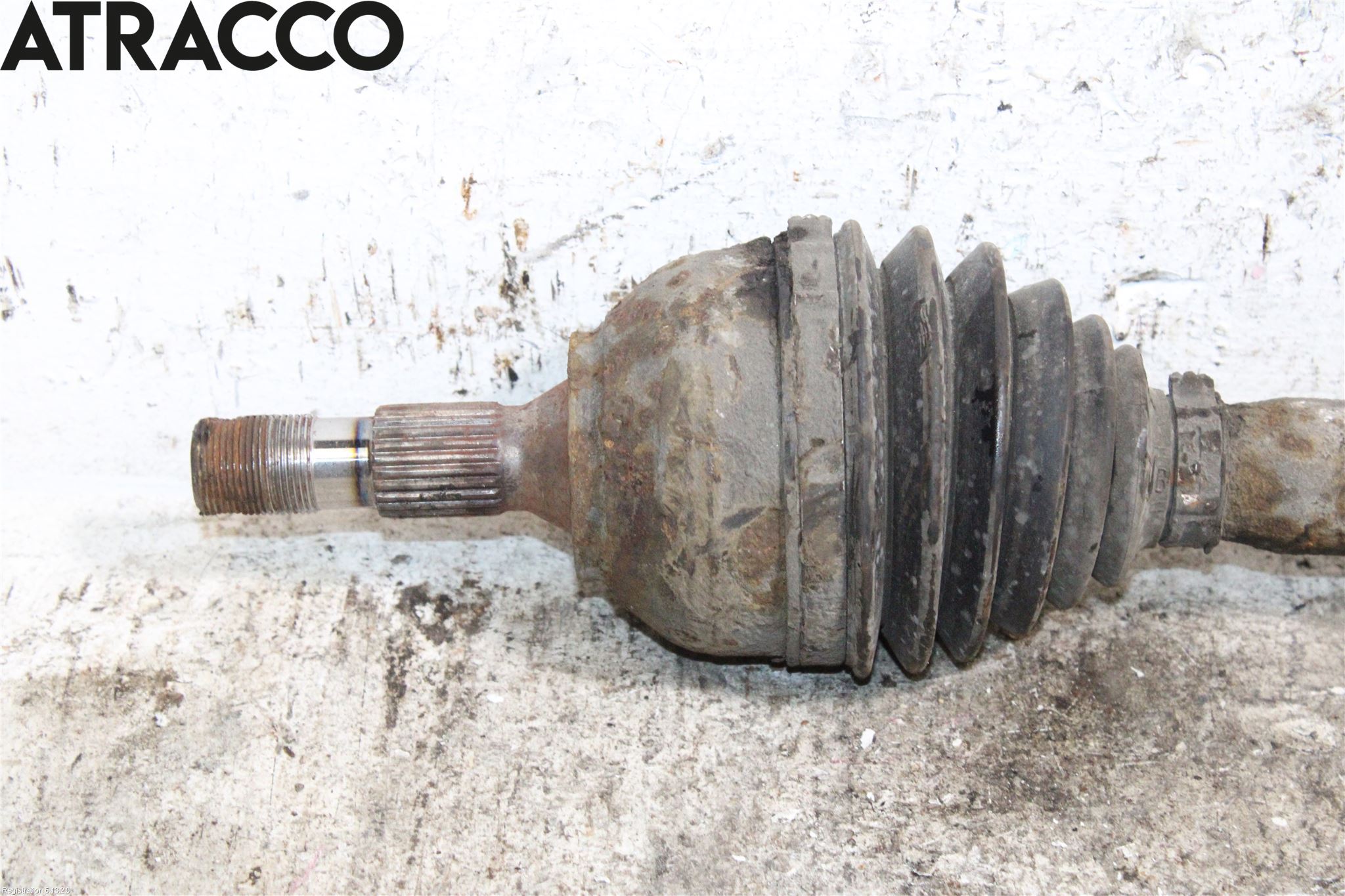 Peugeot 5008 10-16 Drivaxel Fram Vänster