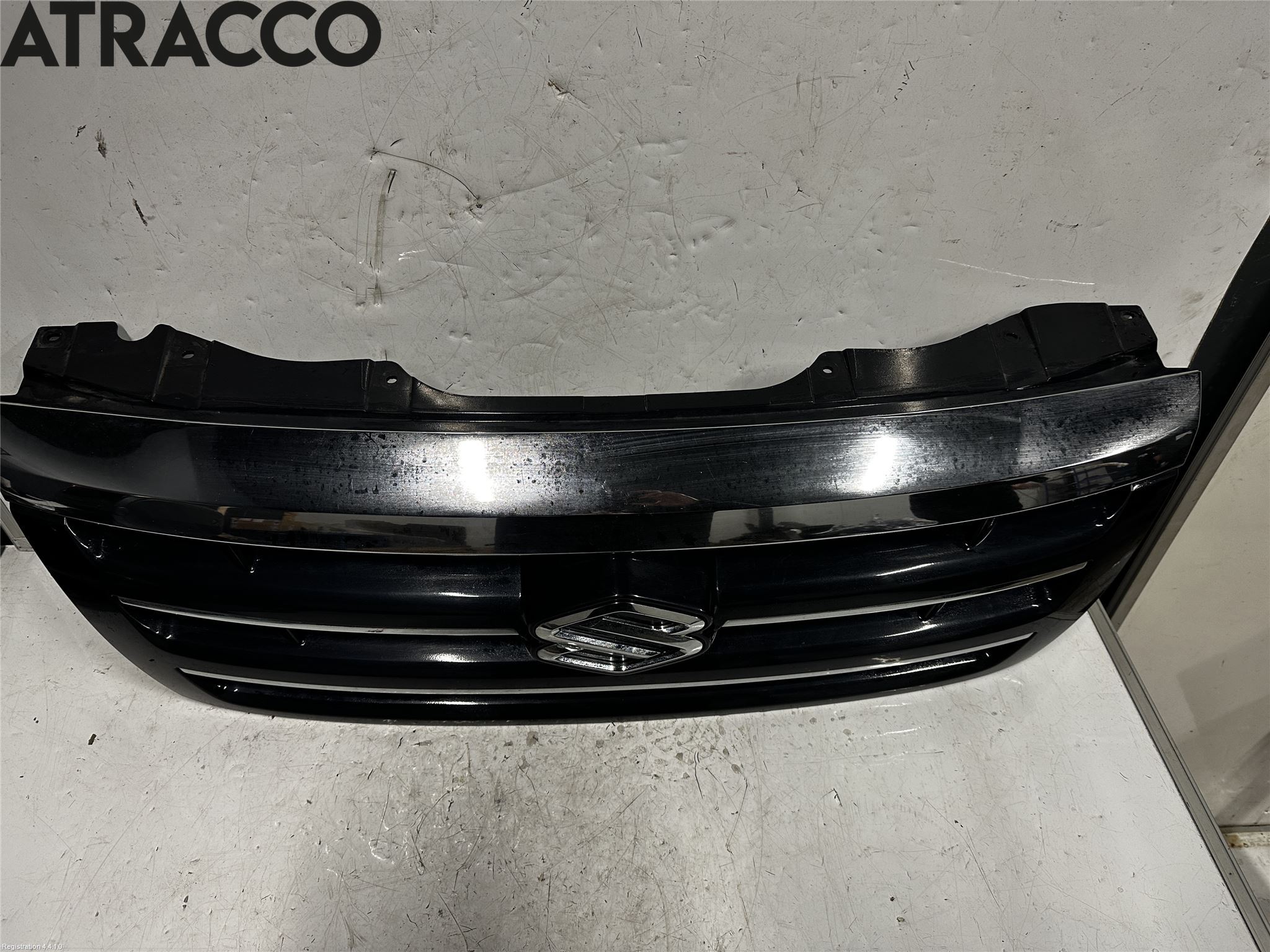 Suzuki GRAND VITARA I 98-05 Grill Komp
