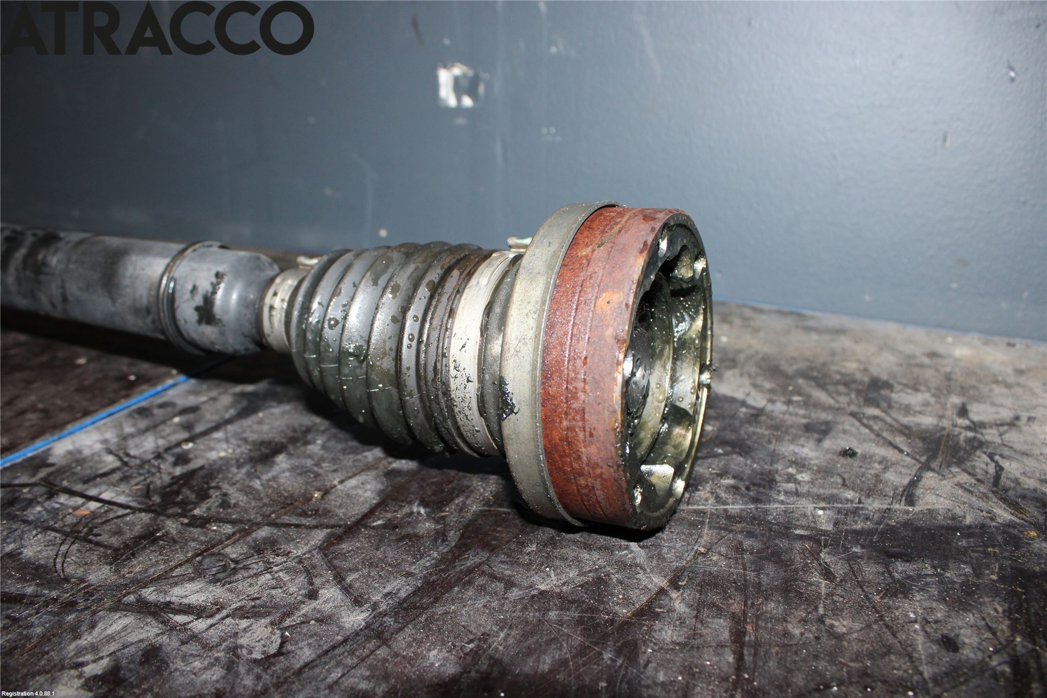 Volkswagen VW PASSAT 15-19 Drivaxel Fram Höger