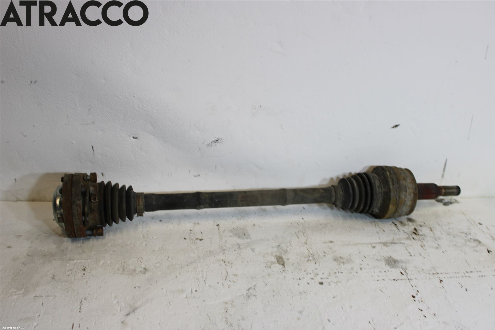 Volkswagen VW TRANSP/CARAVELLE (T5) 04-15 Drivaxel Bak Vänster