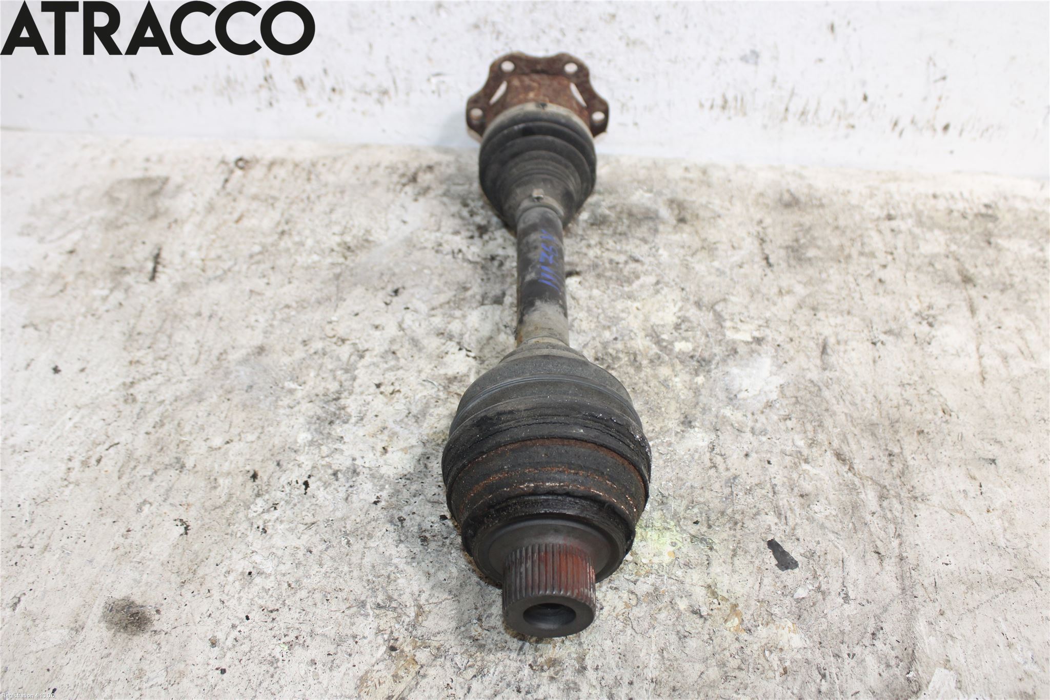 Audi A4/S4 08-11 Drivaxel Fram Vänster