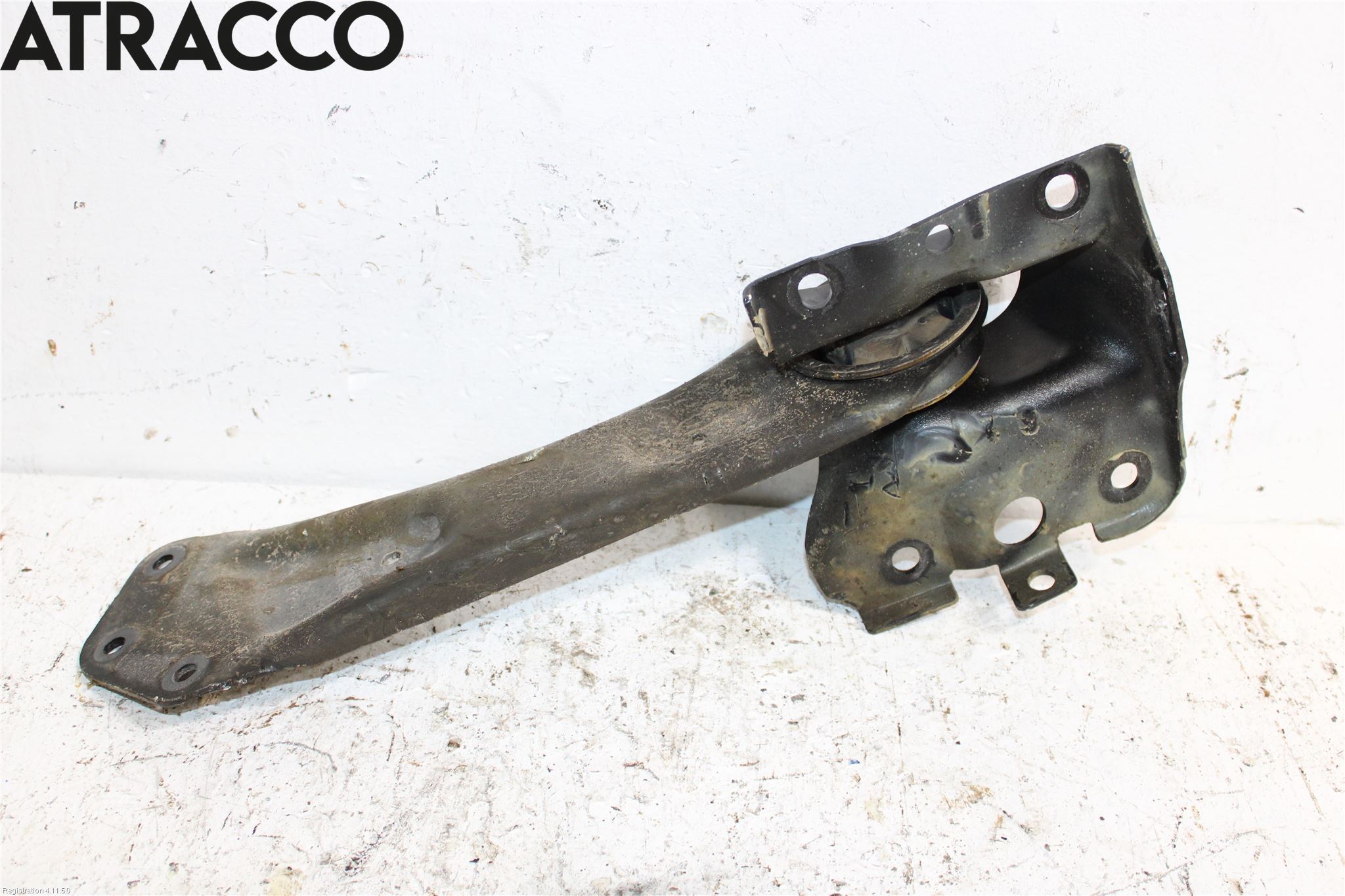 Mercedes-Benz MB EQB (X243) 22- Bärarm Bak Höger