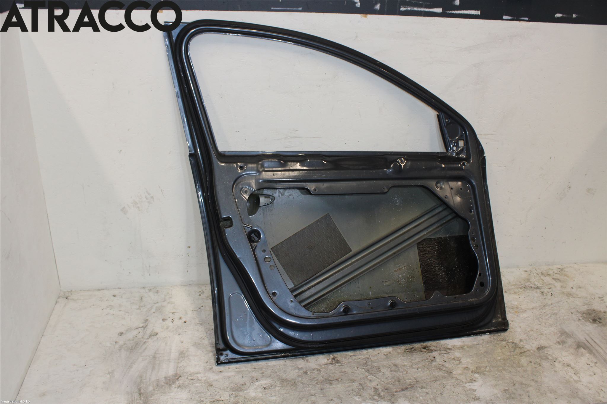 Volkswagen VW PASSAT 11-14 Dörr Fram Vänster