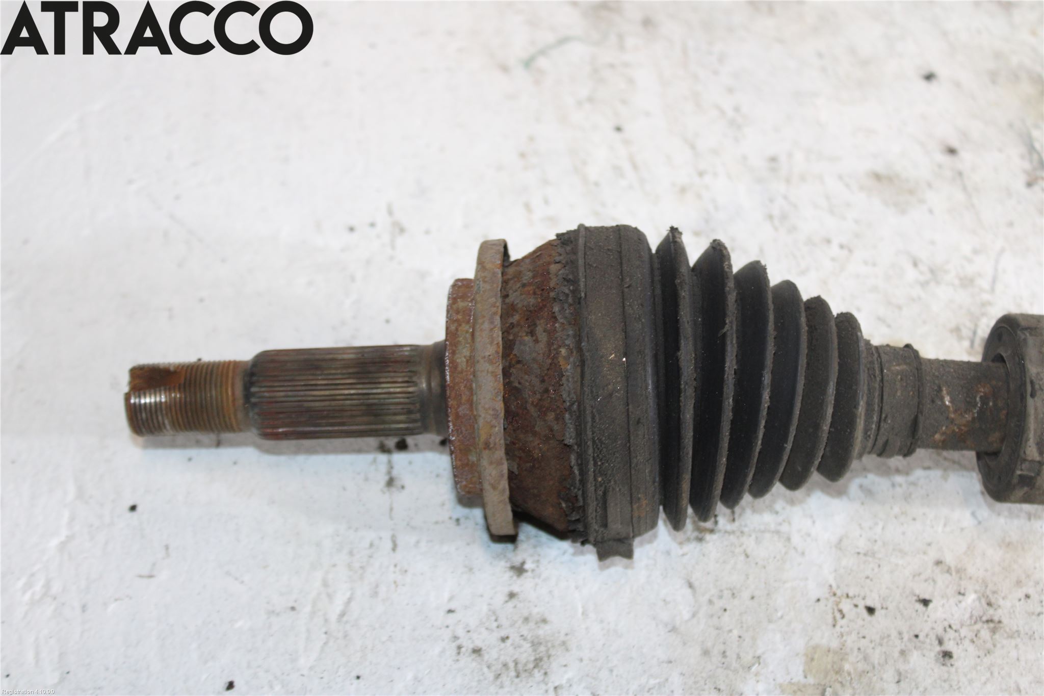 Toyota AVENSIS 09-15 Drivaxel Fram Vänster