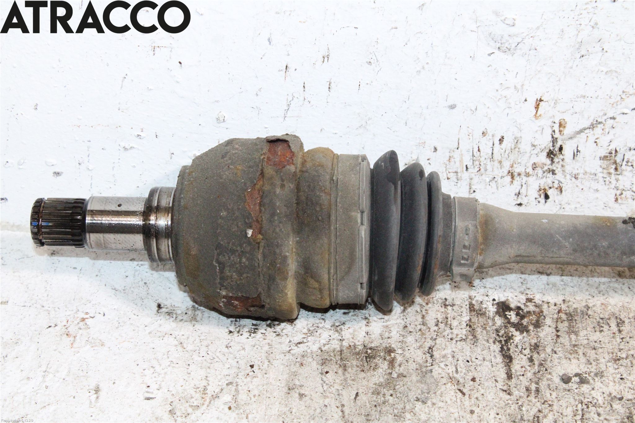 Mercedes-Benz MB GLA-KLASS (X156) 13-20 Drivaxel Bak Vänster
