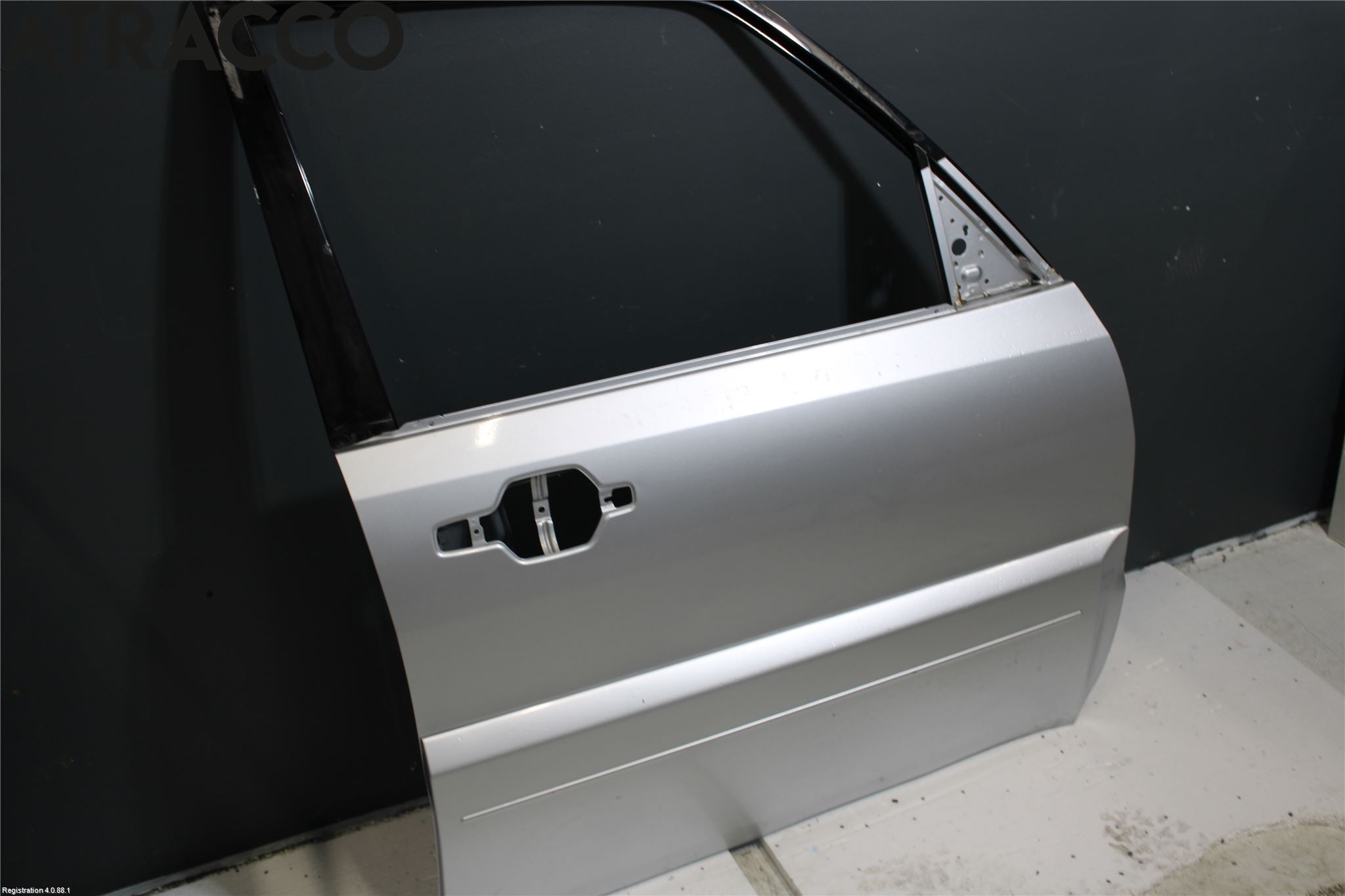 Mitsubishi PAJERO 06-15 Dörr Fram Höger
