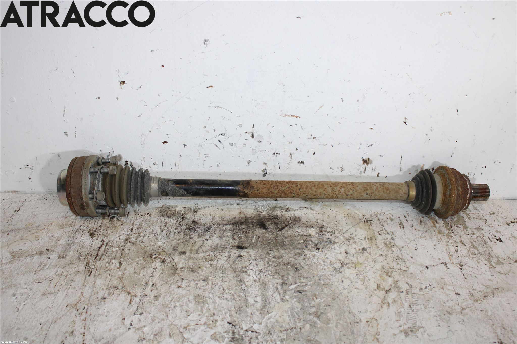 Skoda SUPERB 16-24 Drivaxel Bak Höger