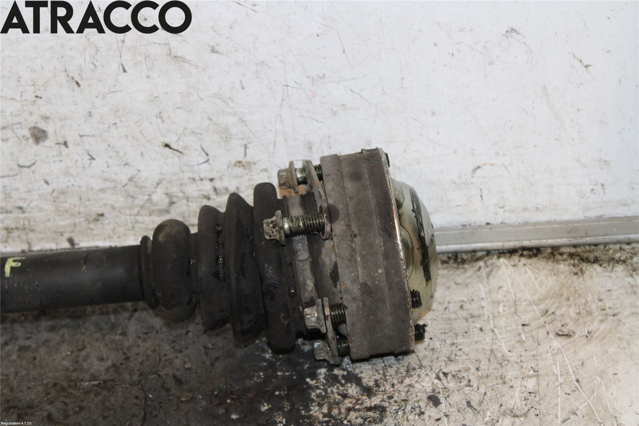 Mercedes-Benz MB VITO/VIANO (W639) 04-14 Drivaxel Fram Höger