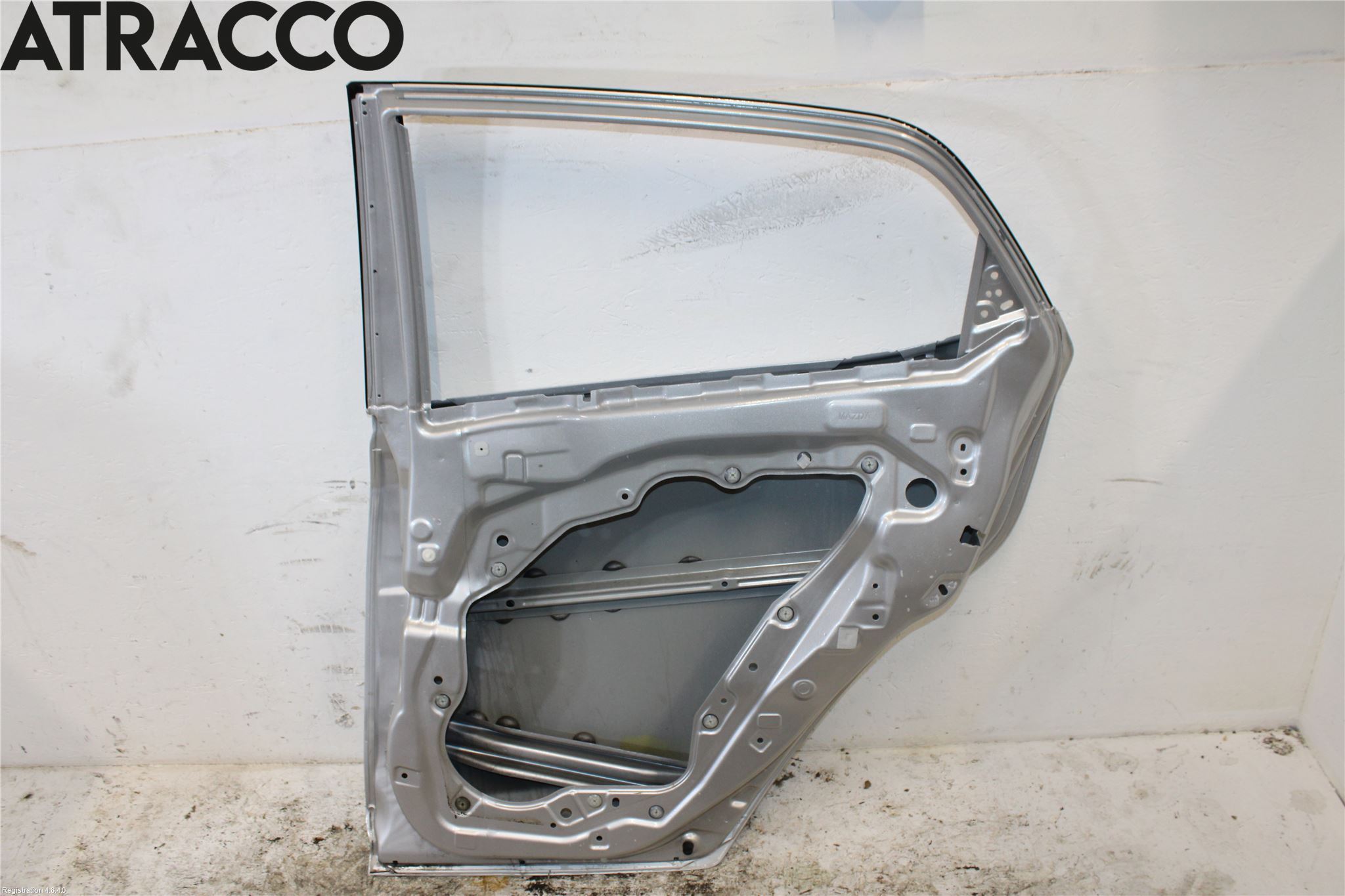 Mazda 2 (DE) 08-15 Dörr Bak Höger