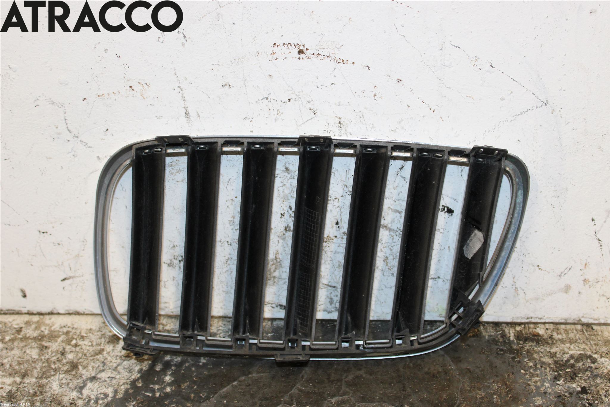 BMW X3 E83     03-10 Grilldel Höger