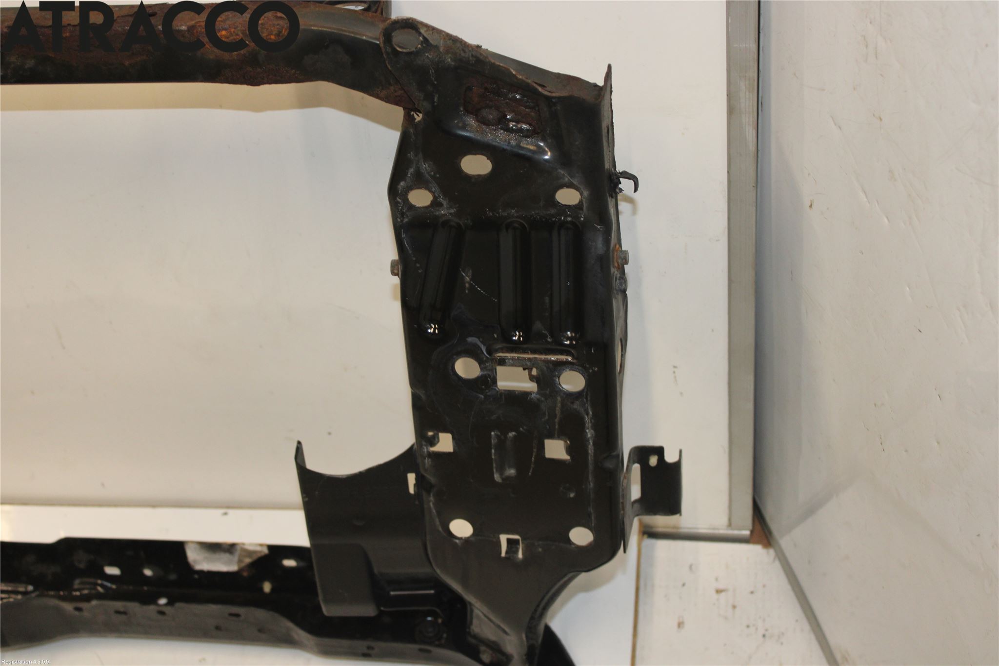Nissan QASHQAI+2  10-14 Frontplåt