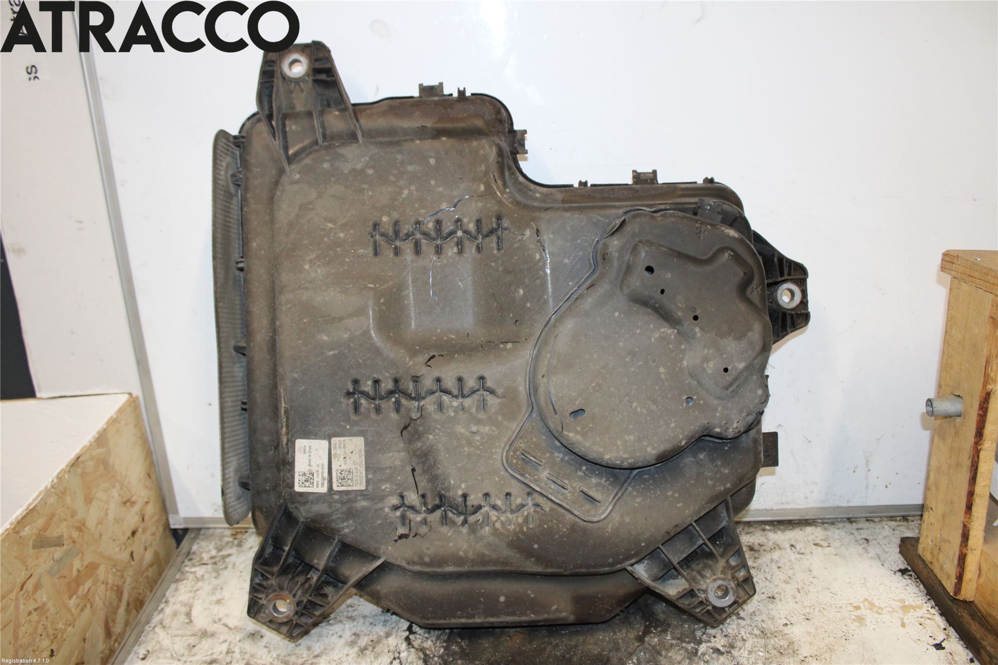 Volkswagen VW AMAROK T1 23- Adblue Tank