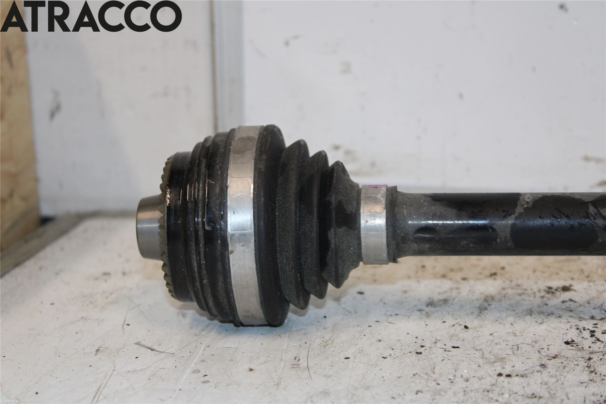 BMW 3 F30/F31/F80 12-19 Drivaxel Bak Höger