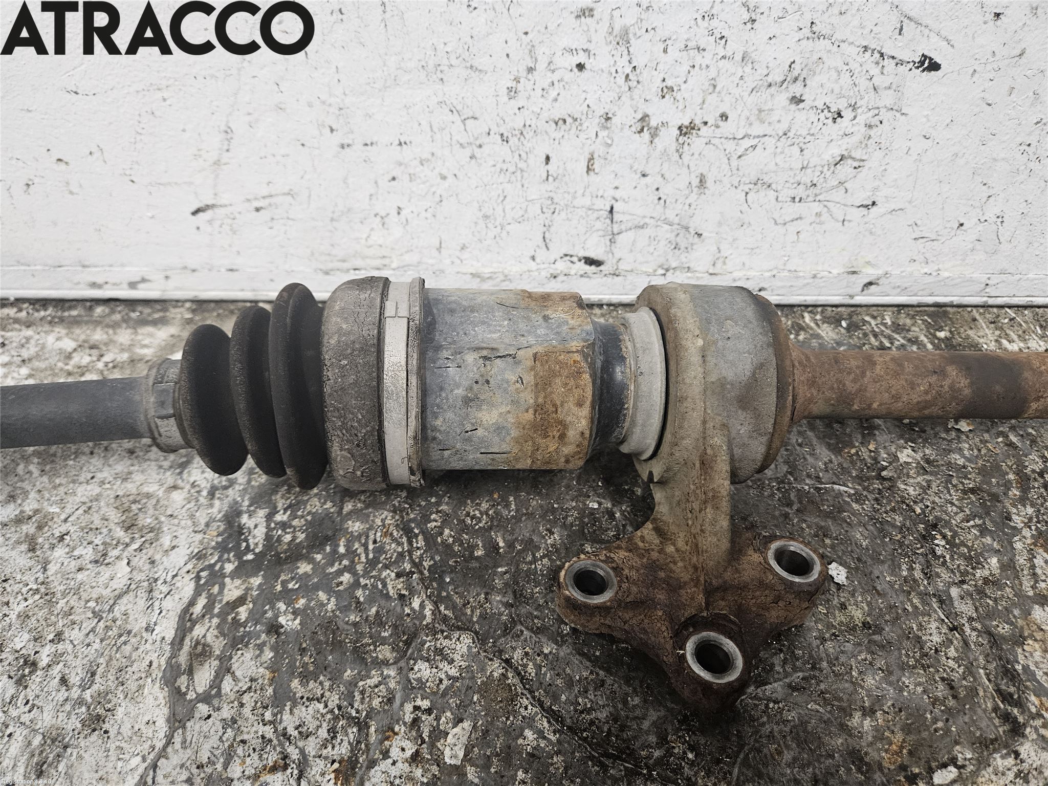 Mazda 2 (DE) 08-15 Drivaxel Fram Höger
