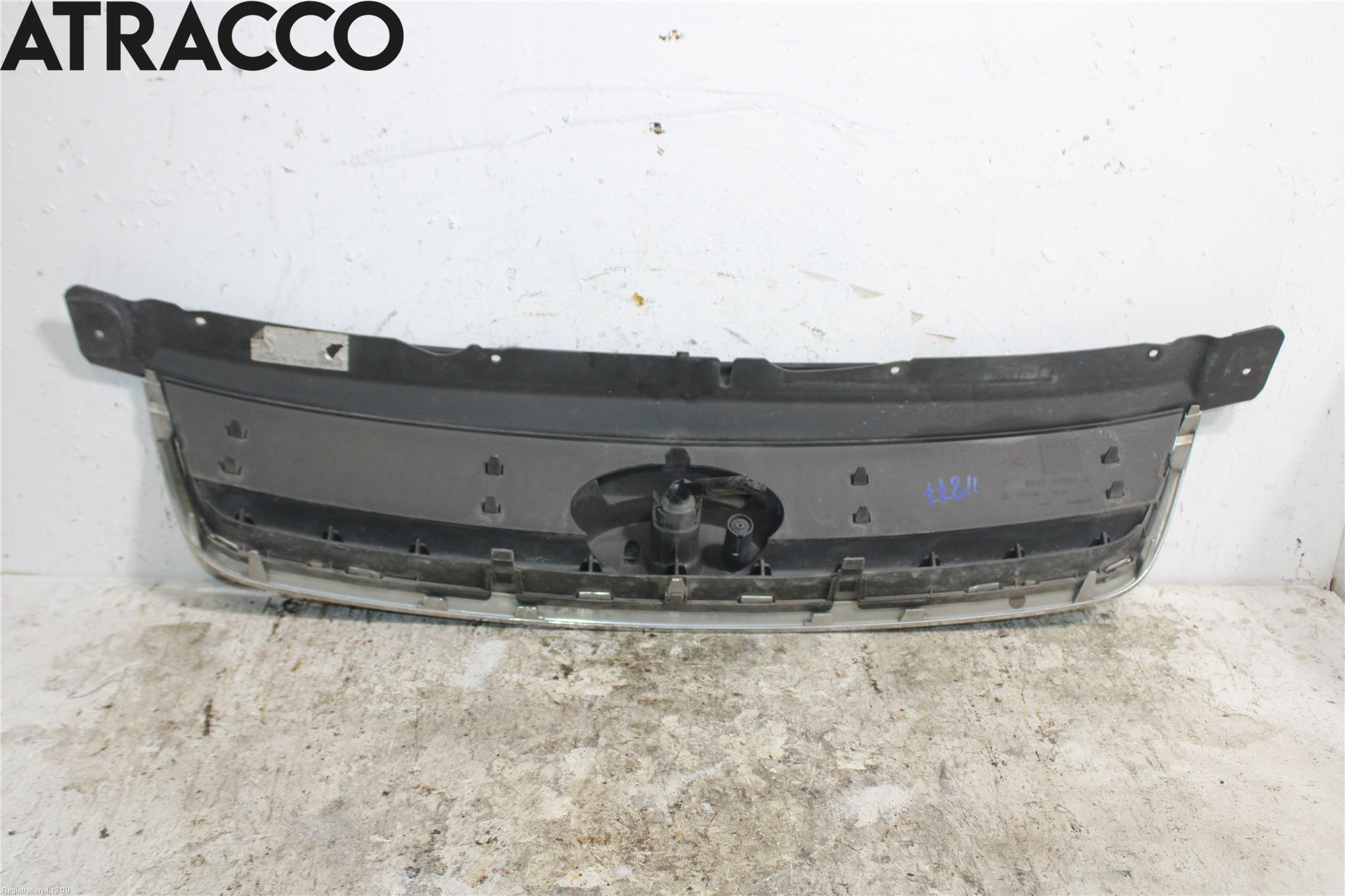 Ford KUGA 08-12 Grilldel Mitt