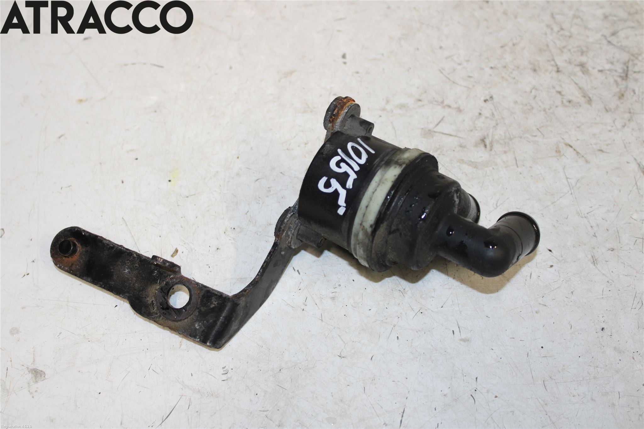 Volkswagen VW GOLF VI 09-13 Vattenpump