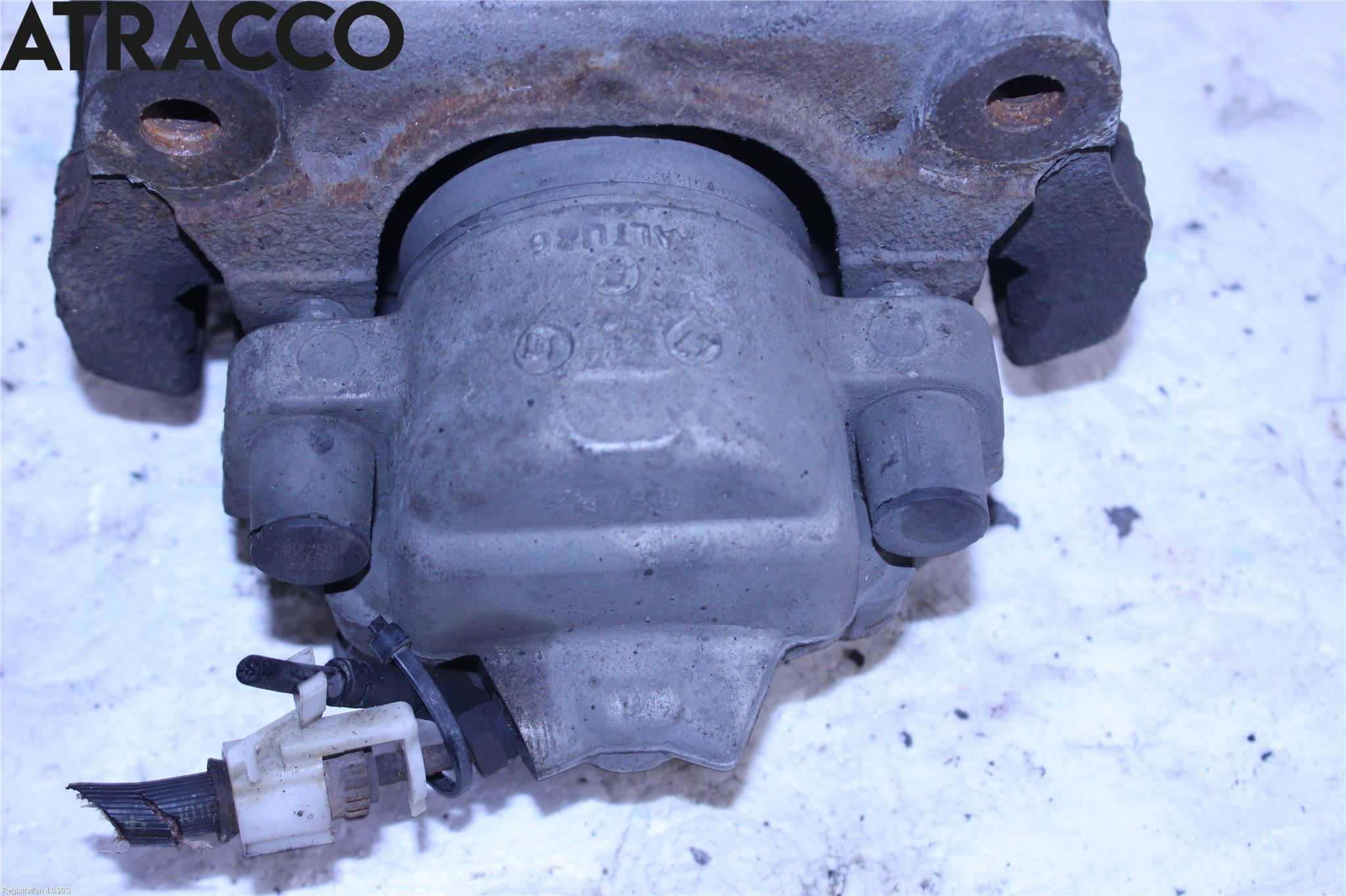 BMW 5 F10/F11/F18 09-17 Bromsok Fram Vänster