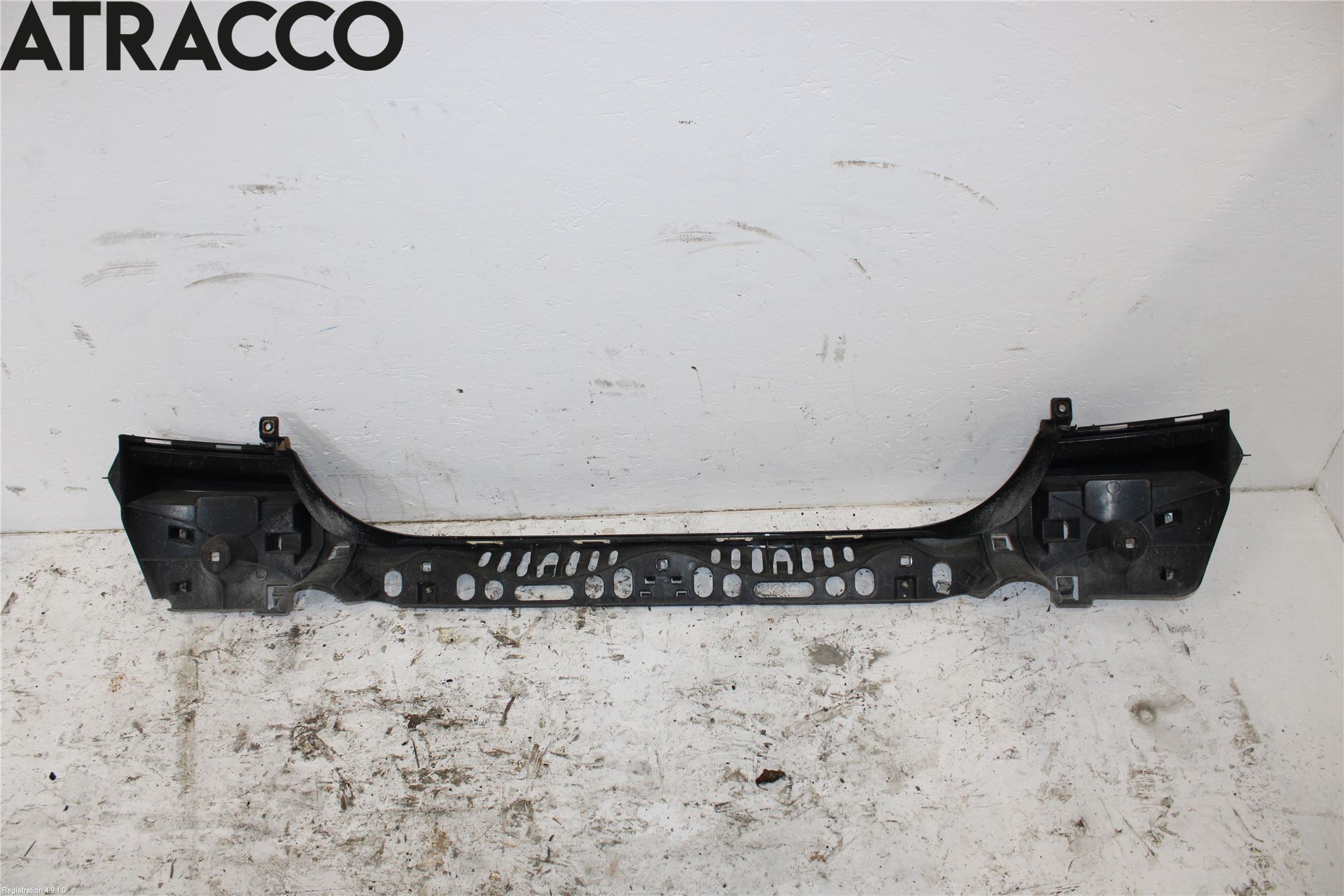 BMW 5 F10/F11/F18 09-17 Stötfångardel Bak Mitt