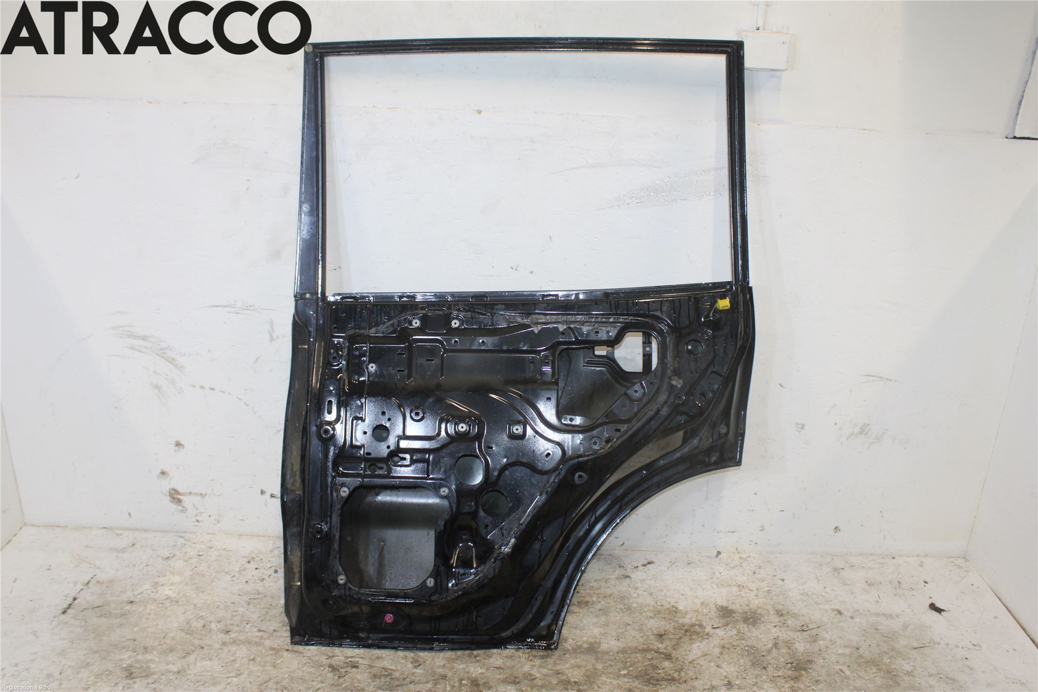 Mitsubishi PAJERO  99-06 Dörr Bak Höger