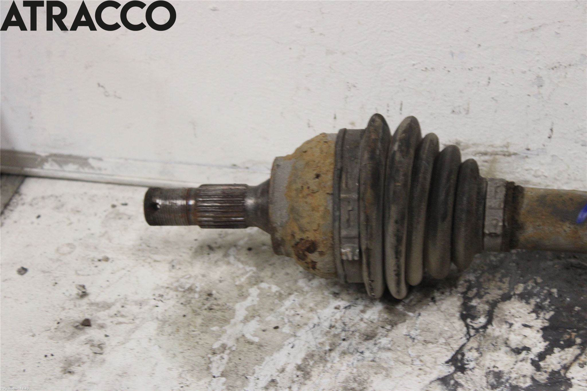 Peugeot 5008 10-16 Drivaxel Fram Vänster
