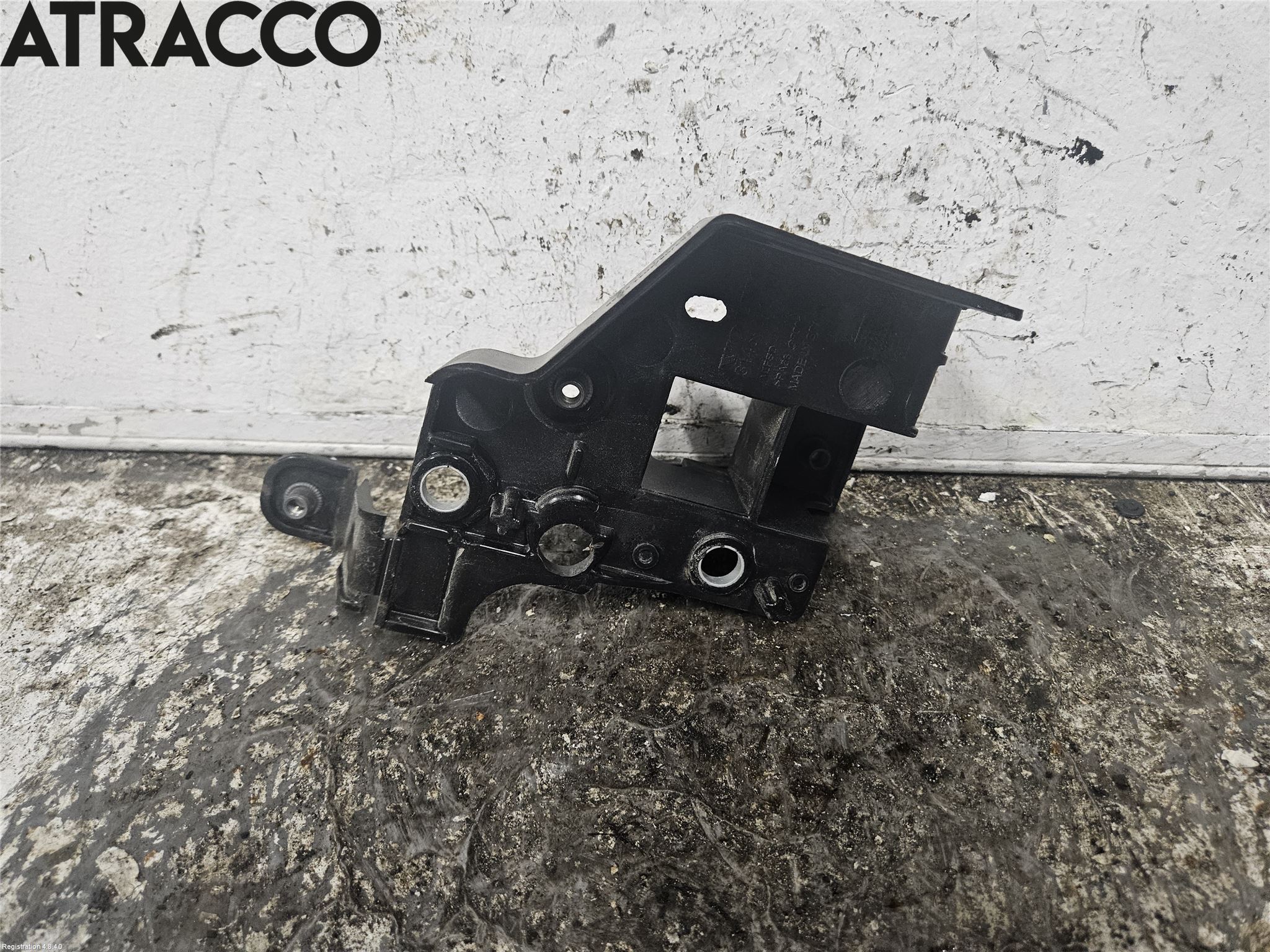 Volvo XC40/RECHARGE 18- Stötfångarbärjärn Fram