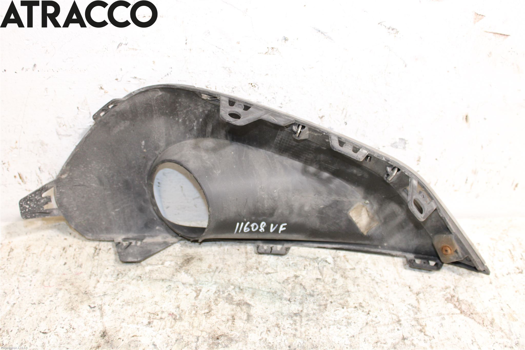 Peugeot 208 12-15 Dimljussarg Fram