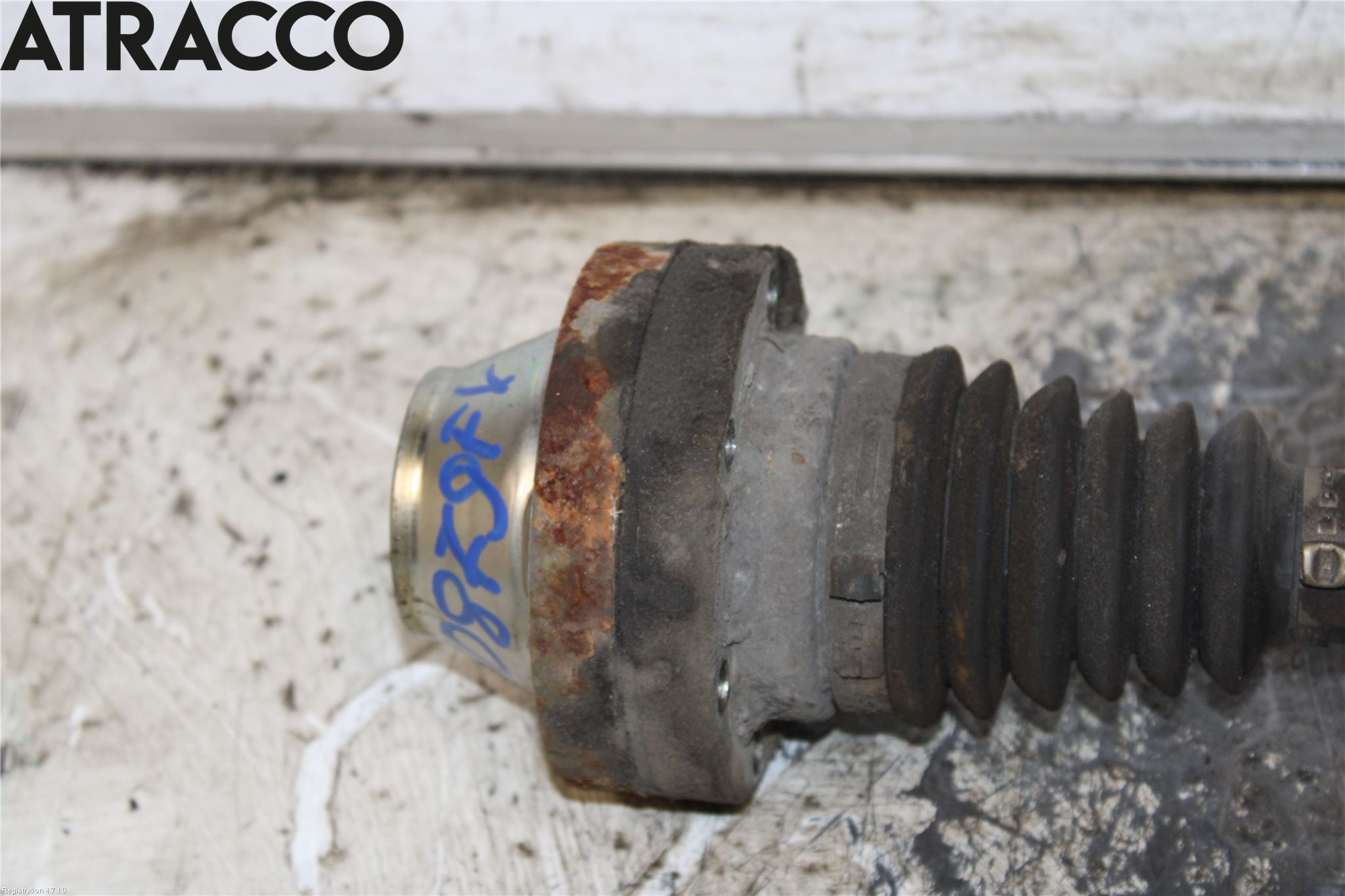 Audi Q7/SQ7 Drivaxel Fram Vänster