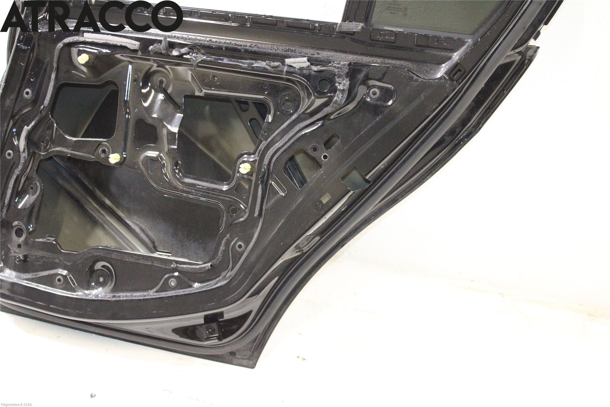BMW 3 E90/91 SED/TOU 05-12 Dörr Bak Höger